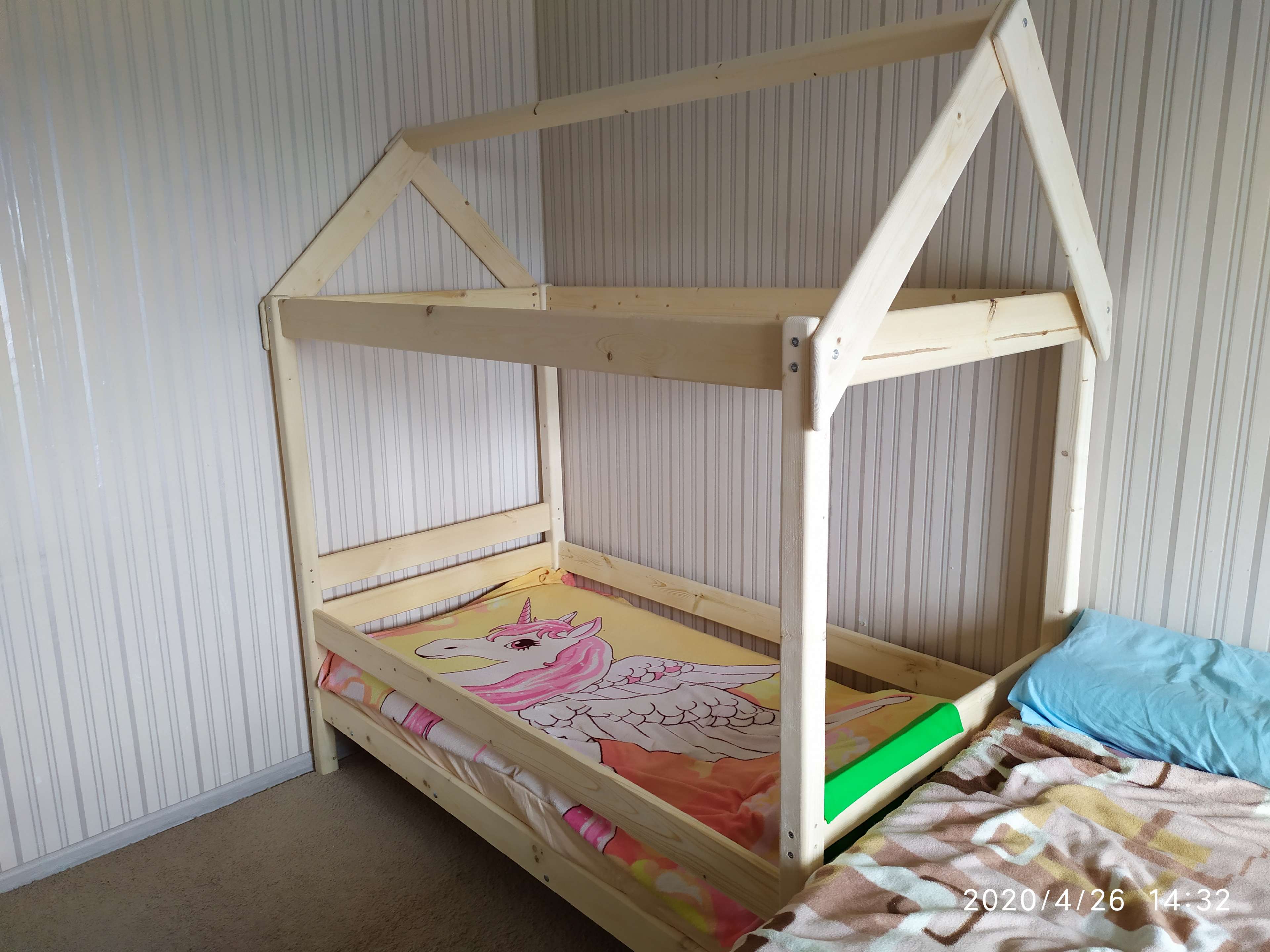 Фотография покупателя товара Детская кровать-домик, 700×1600, массив сосны, без покрытия - Фото 3