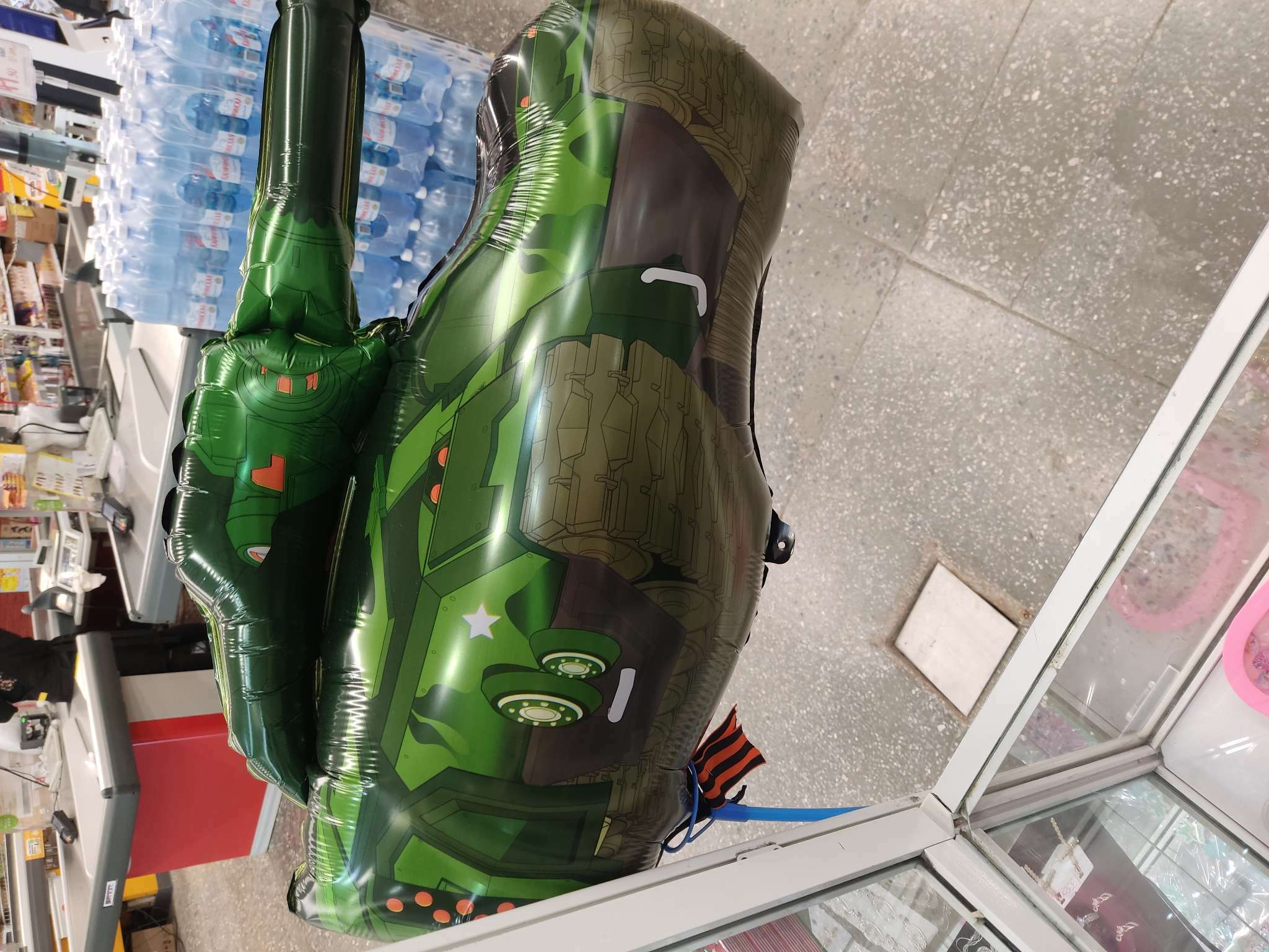 Фотография покупателя товара Шар фольгированный 24" «Танк», зелёный - Фото 1
