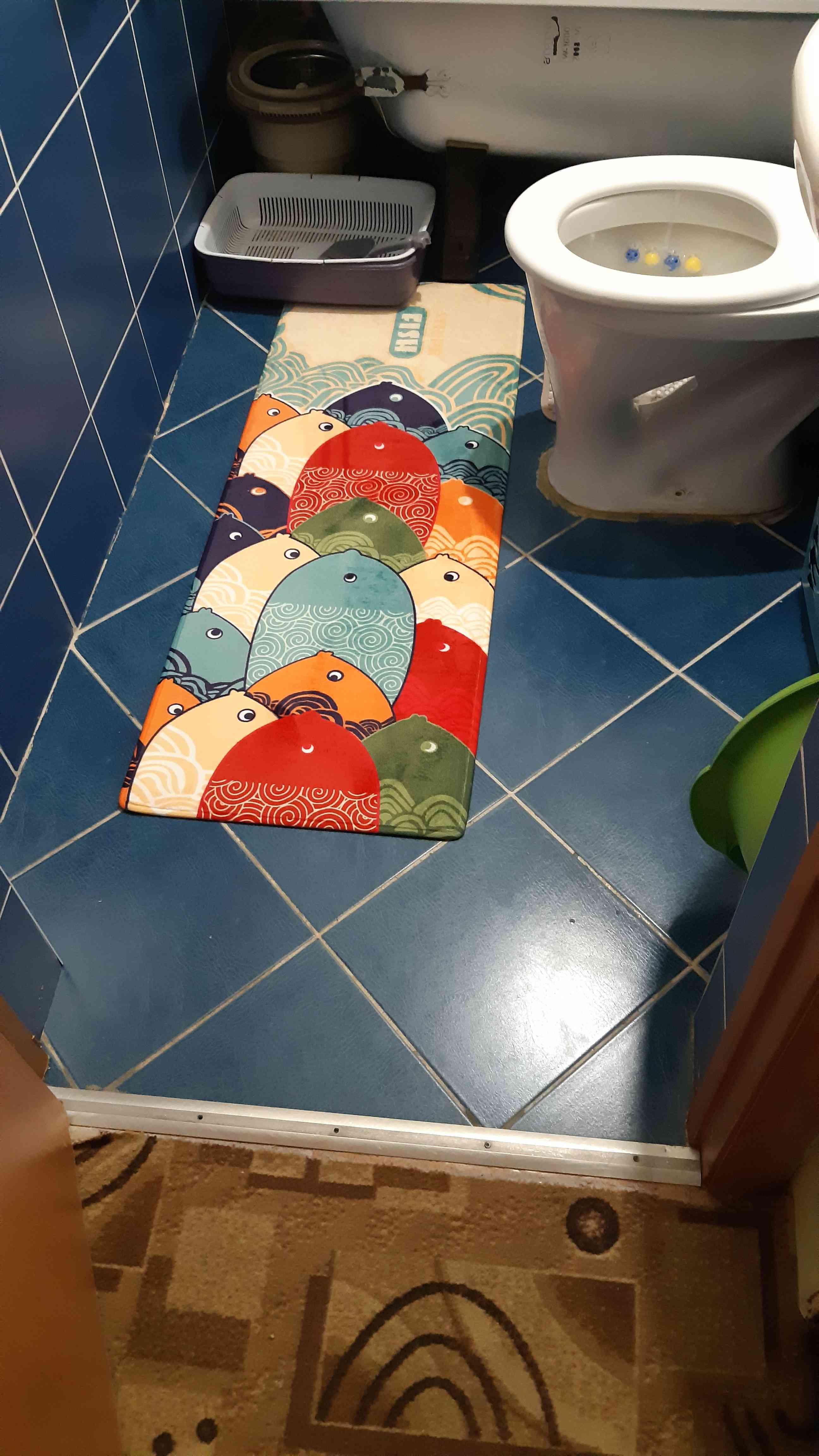 Фотография покупателя товара Коврик для ванной Доляна «Стая рыб», 45×120 см - Фото 4