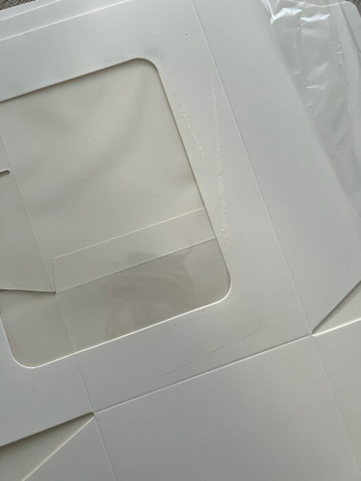 Фотография покупателя товара Кондитерская складная коробка для 6 капкейков, белая 23,5 х 16 х 14 см - Фото 6