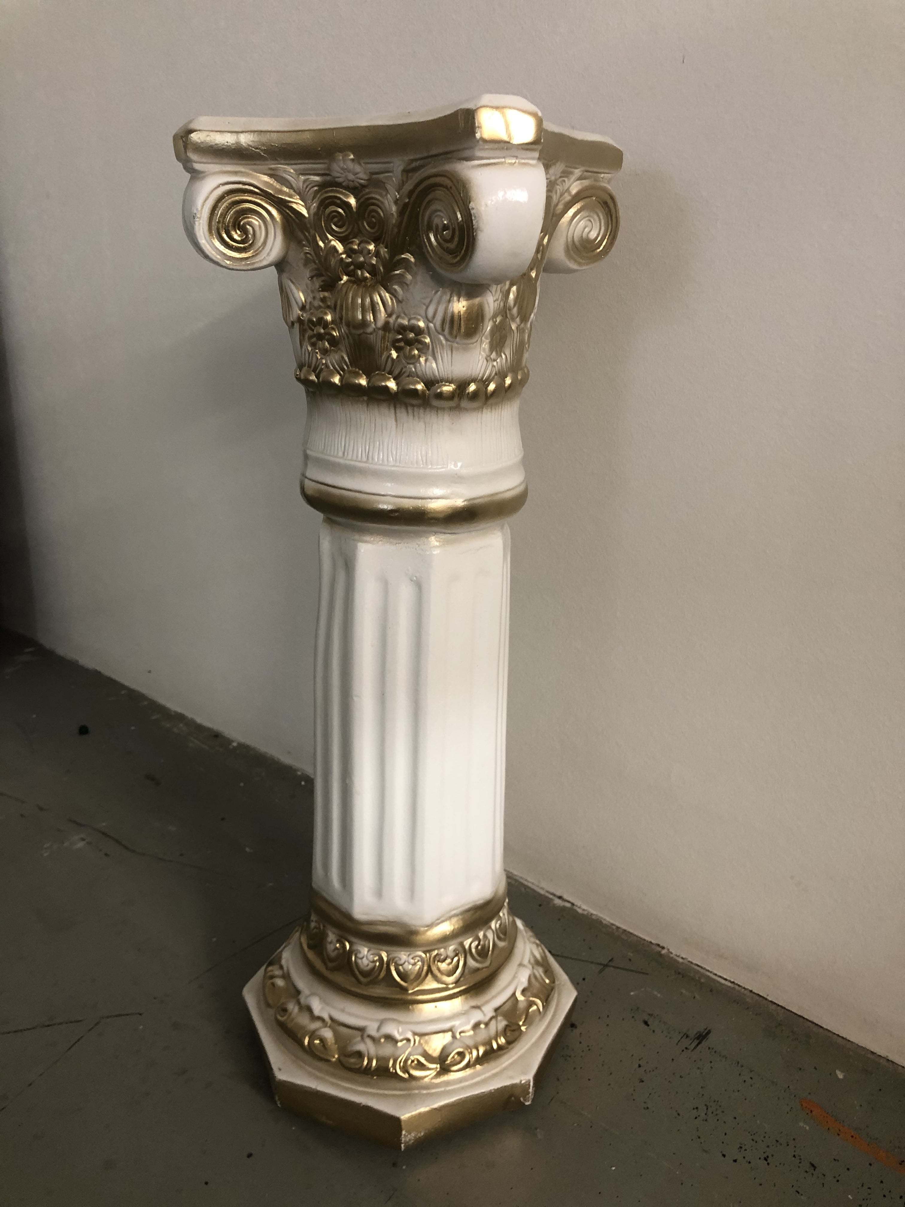 Фотография покупателя товара Колонна "Акрополь", бело-золотистая, гипс, 75 см - Фото 7