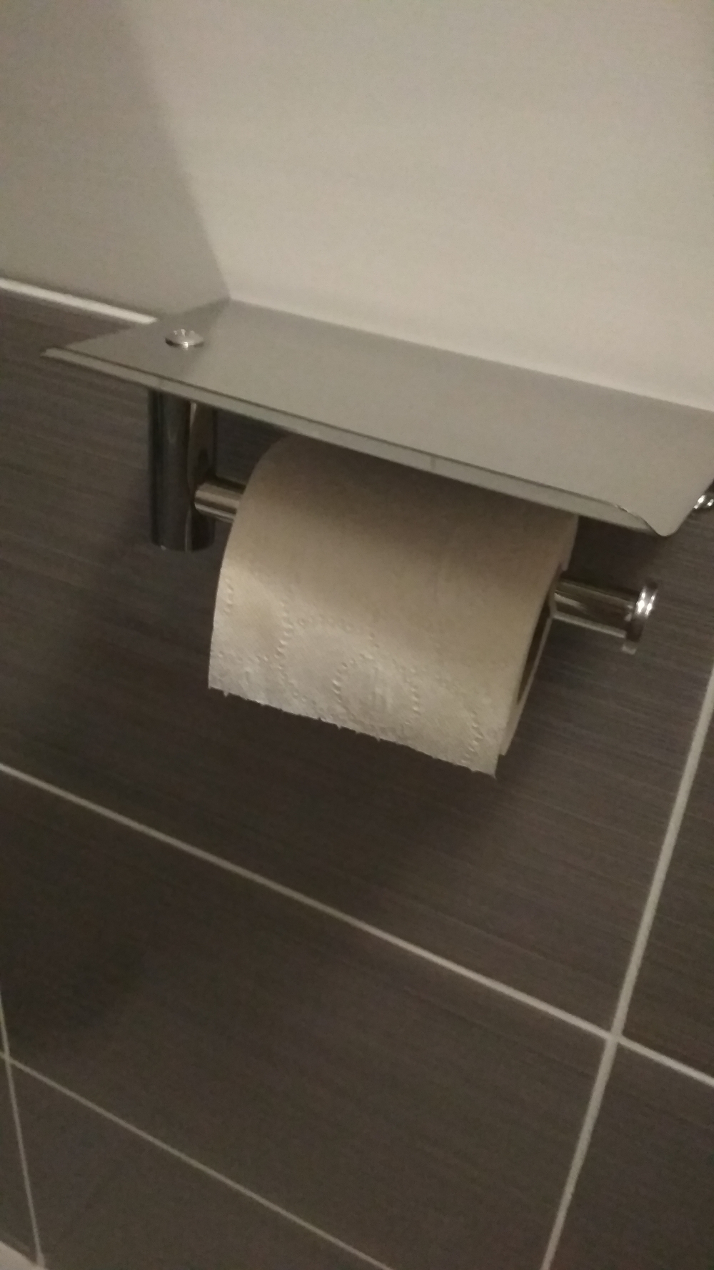 Фотография покупателя товара Держатель для туалетной бумаги с полочкой, 18×10×9 см, хром - Фото 8