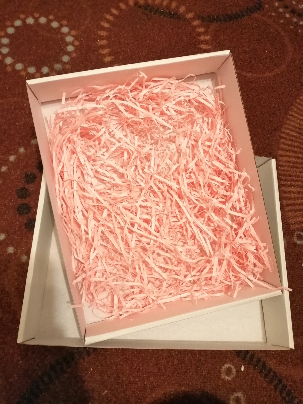 Фотография покупателя товара Наполнитель бумажный, нежно-розовый, 100 г