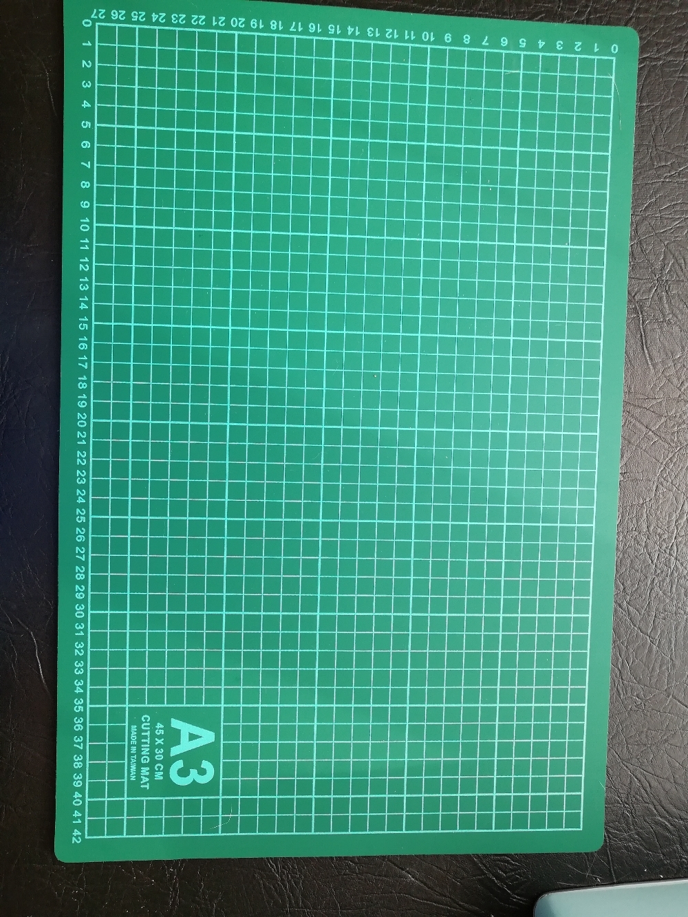 Фотография покупателя товара Мат для резки, 60 × 45 см, А2, цвет зелёный, DK-002 - Фото 3