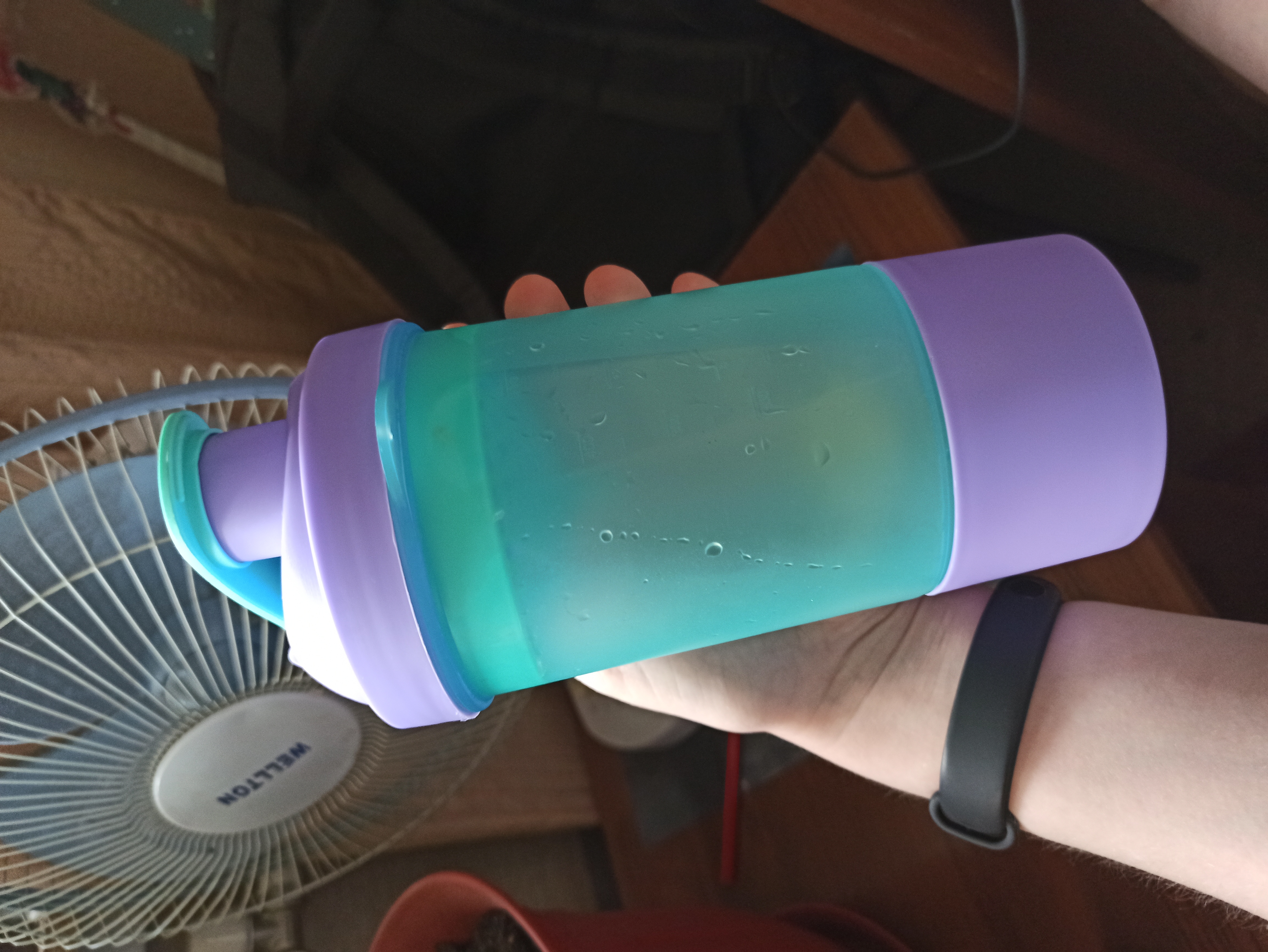 Фотография покупателя товара Шейкер спортивный с чашей под протеин, фиолетово-голубой, 500 мл - Фото 1