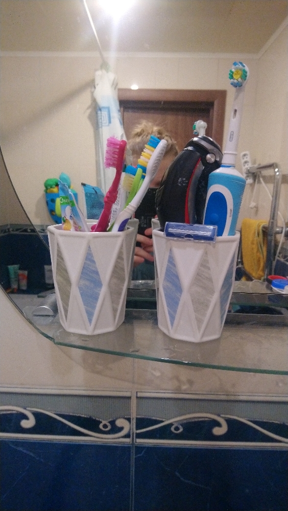 Фотография покупателя товара Набор аксессуаров для ванной комнаты «Олимпия», 4 предмета( дозатор 340 мл, мыльница, два стакана 300 мл), цвет белый
