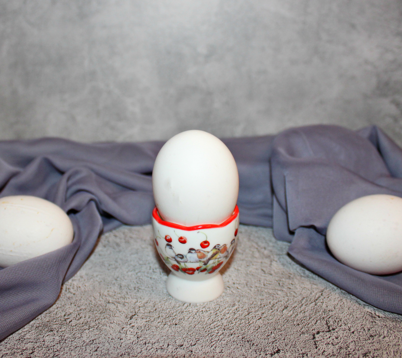 Фотография покупателя товара Подставка для яйца Доляна «Снегири», 4,5×5 см - Фото 1