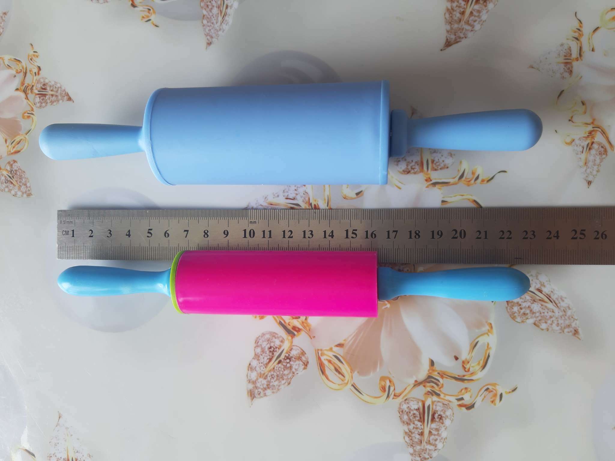 Фотография покупателя товара Скалка пластиковая малая, 21 см, цвет МИКС - Фото 1
