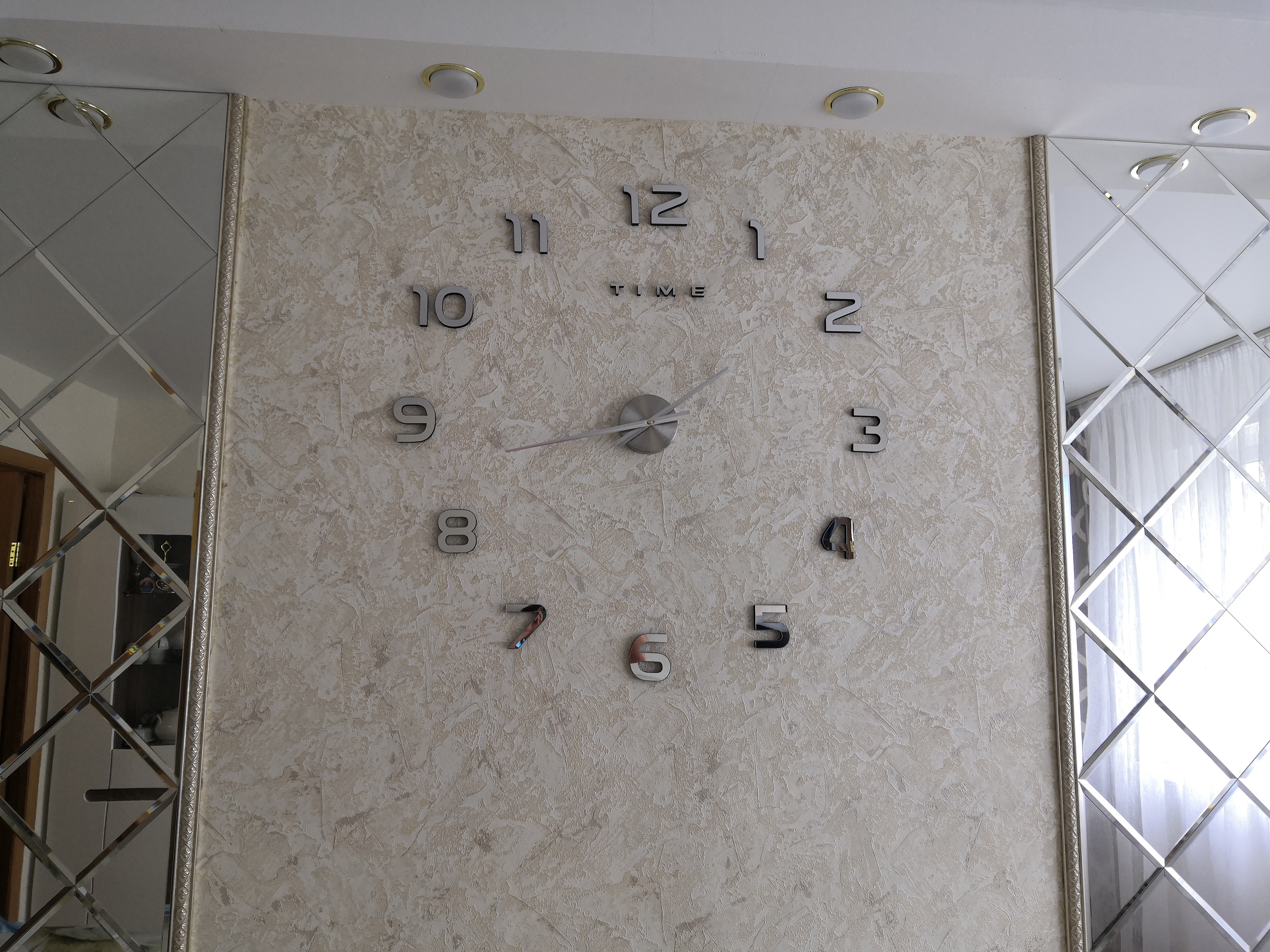 Фотография покупателя товара Часы-наклейка, серия: DIY, "Акстелл", плавный ход, d-70 см, 1 АА, серебро - Фото 24