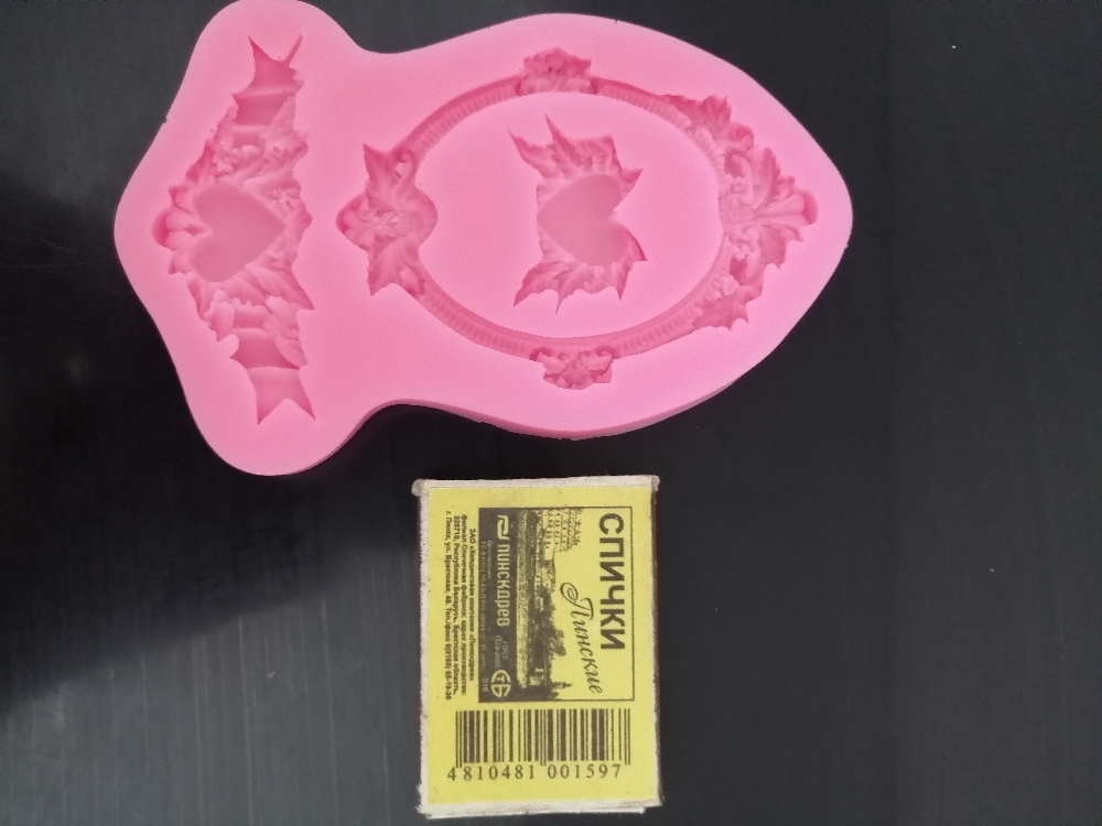 Фотография покупателя товара Силиконовый молд «Сердца, рамка, лепнина», 12,5×8,2×1,1 см, цвет МИКС