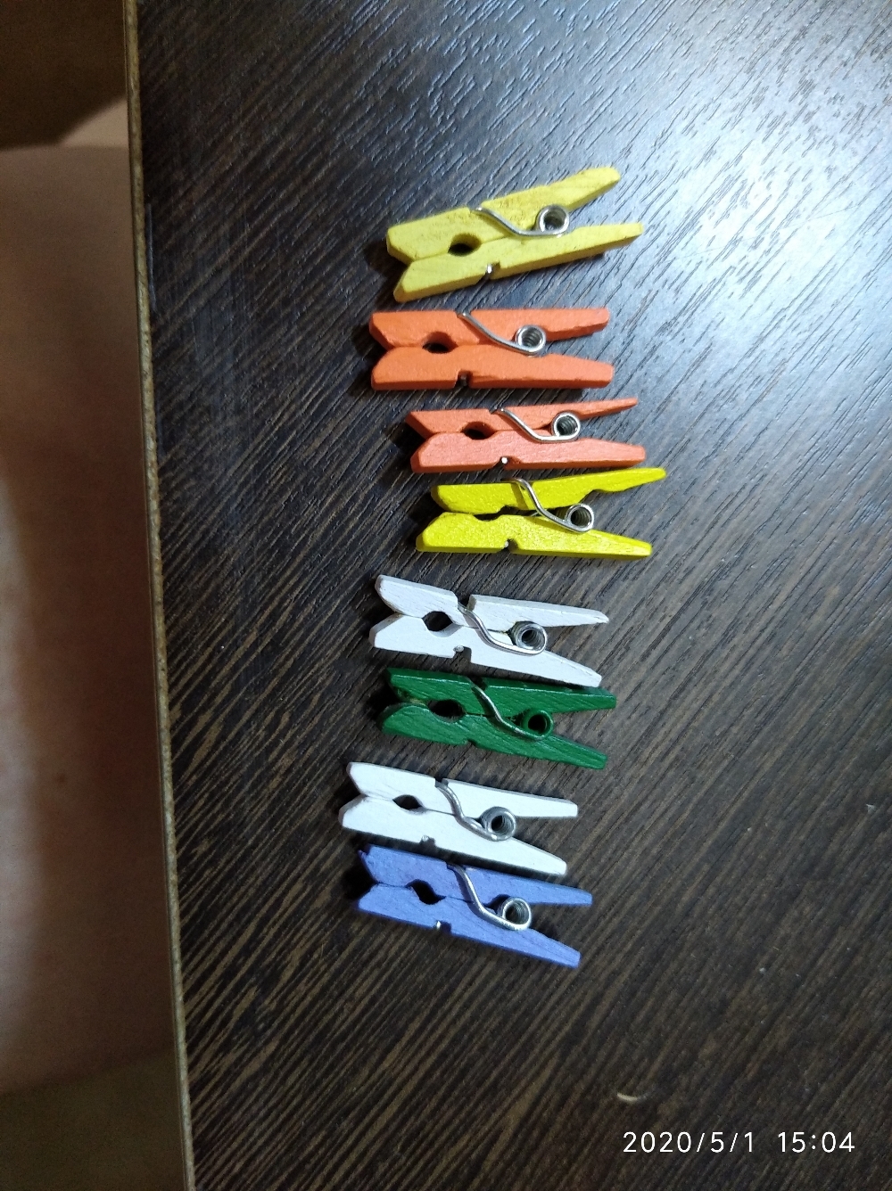 Фотография покупателя товара Прищепки для шитья, 2,5 × 0,7 × 0,3 см, 18 шт, цвет разноцветный