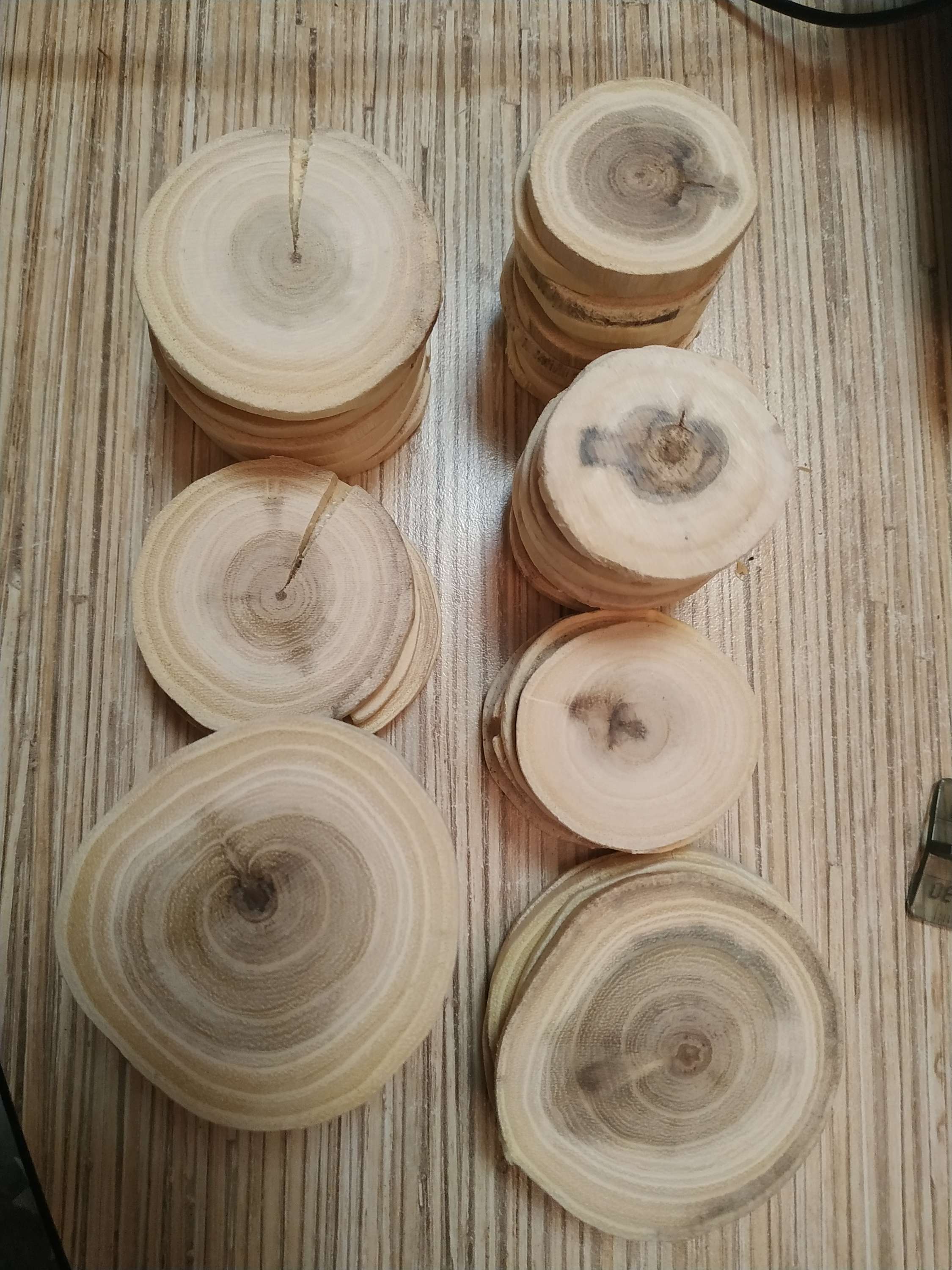 Фотография покупателя товара Спил дерева "Акации", круглый, d=4-7 см, h=5 мм