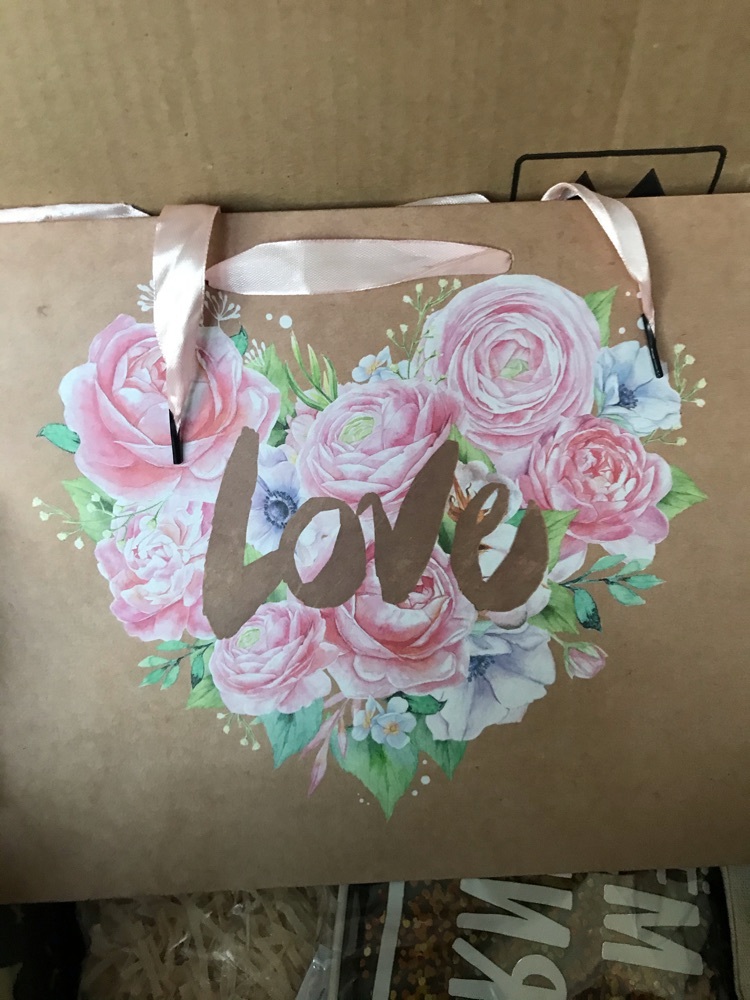 Фотография покупателя товара Пакет горизонтальный крафтовый «Цветочная любовь», MS 18 × 23 × 8 см - Фото 1