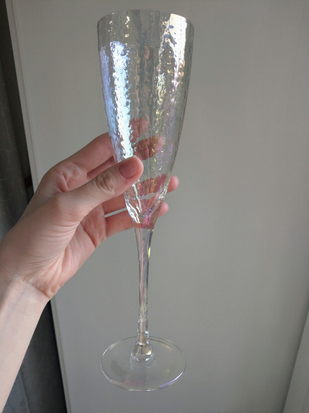 Фотография покупателя товара Бокал из стекла для шампанского Magistro «Жемчуг», 270 мл, цвет перламутровый - Фото 12
