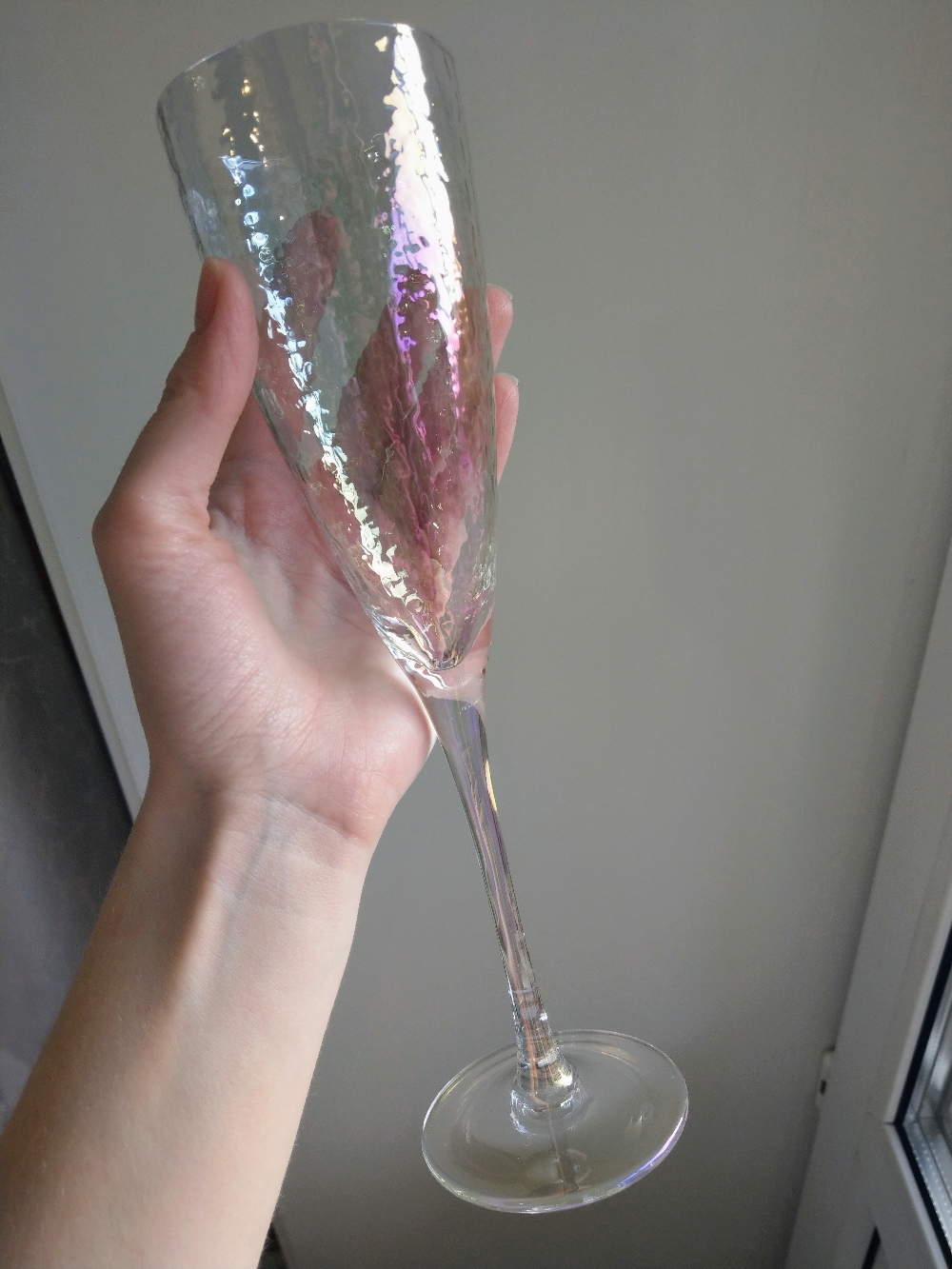 Фотография покупателя товара Бокал стеклянный для вина Magistro «Жемчуг», 400 мл, цвет перламутровый - Фото 11