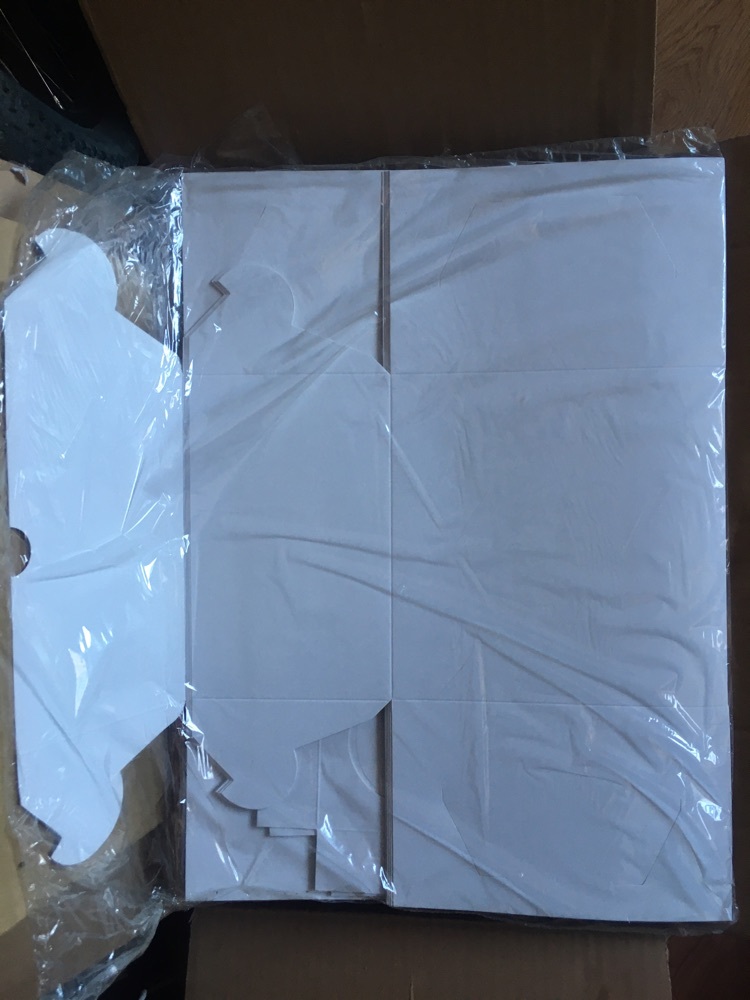 Фотография покупателя товара Кондитерская складная коробка для капкейков с окном на 4 шт, белая, 16 х 16 х 10 см - Фото 12