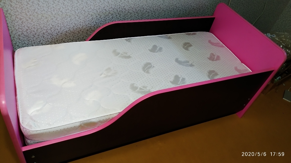 Фотография покупателя товара Кровать детская с бортом «Малышка №2», 600 × 1400 мм, цвет венге / синий - Фото 4