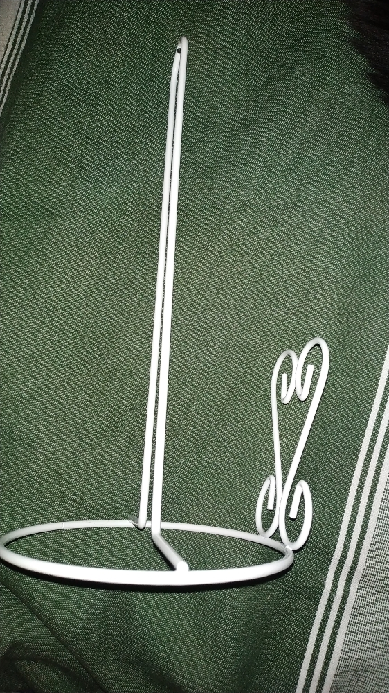 Фотография покупателя товара Подставка под бумажные полотенца Доляна «Сердце», 13,5×13,5×28 см, цвет белый - Фото 12