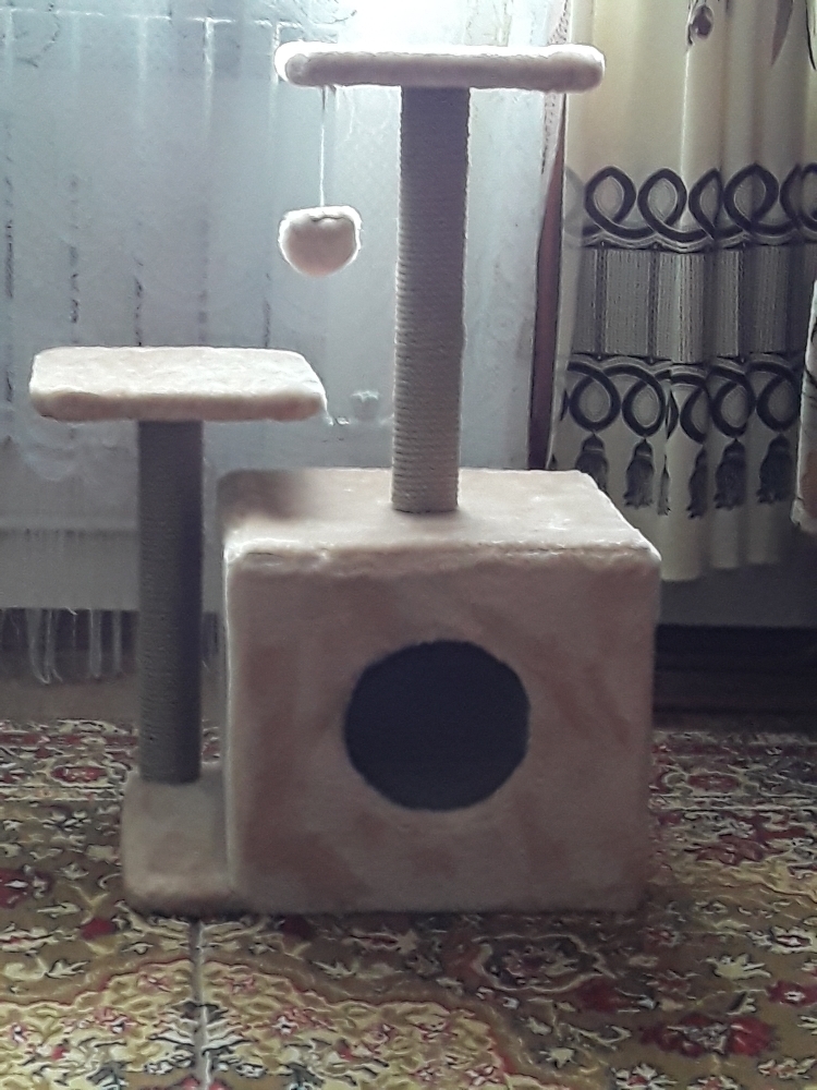 Фотография покупателя товара Домик-когтеточка «Квадратный трёхэтажный с двумя окошками», джут, 45×47×75 см, микс цветов - Фото 1