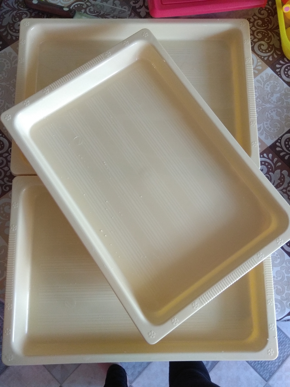 Фотография покупателя товара Набор подносов для заморозки пельменей, 36×25×3 см, 3 шт, цвет МИКС