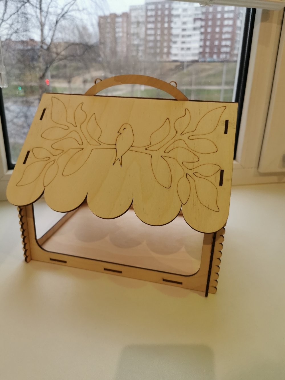 Фотография покупателя товара Kopмушка для птиц «Птичка на рябине», 21 × 22 × 27 см - Фото 3