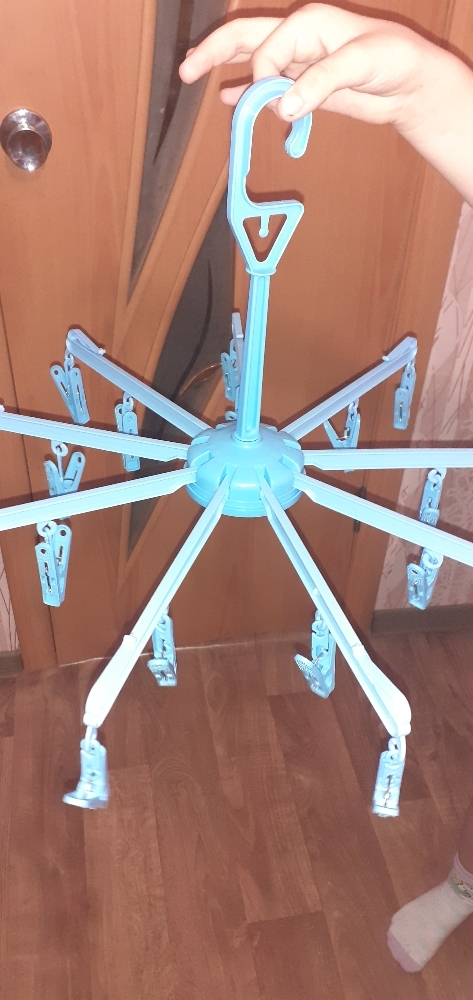 Фотография покупателя товара Сушилка для белья подвесная, складная, 51×51 см, 18 прищепок, цвет МИКС - Фото 1