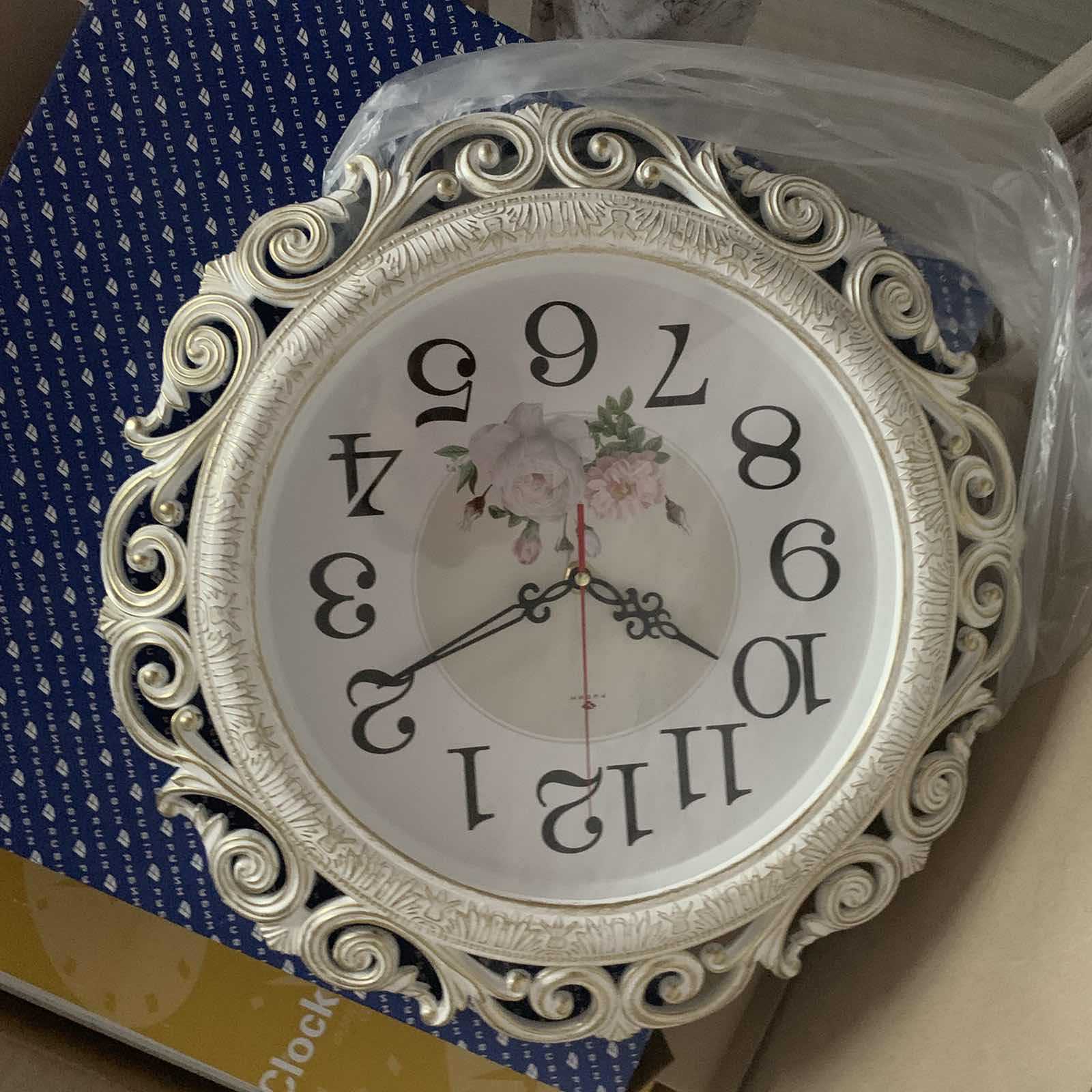 Фотография покупателя товара Часы настенные, интерьерные, "Хостон", бесшумные, d-40.5 см, циферблат 26 см - Фото 35