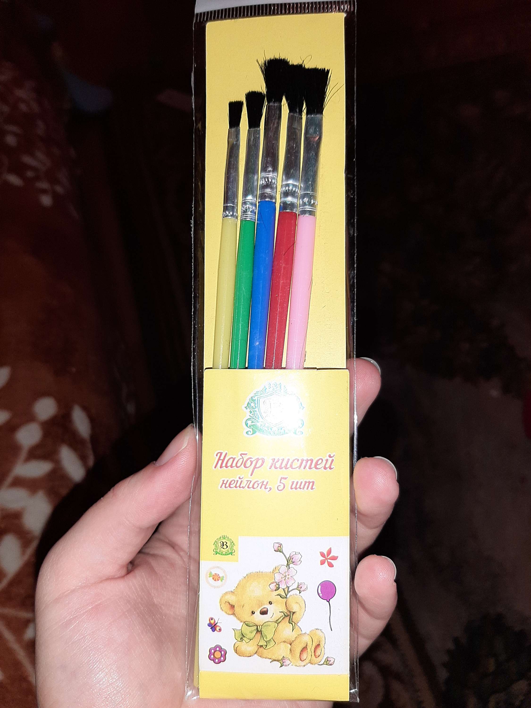 Фотография покупателя товара Набор кистей нейлон 5 штук, плоские, с пластиковыми цветными ручками