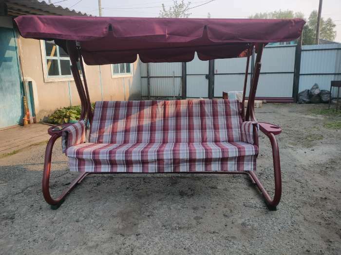 Фотография покупателя товара Качели садовые «Борнео», 226×136×165 см, максимальная нагрузка 350 кг, цвет винный - Фото 8