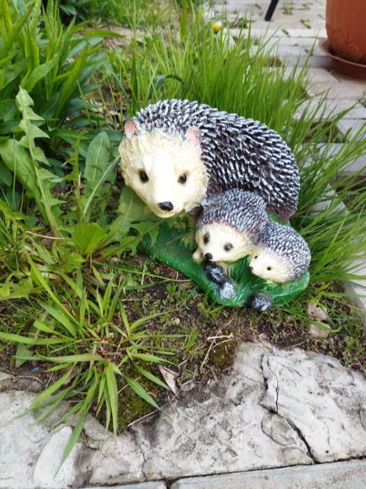 Фотография покупателя товара Садовая фигура "Ёжики семейка" 17см - Фото 2