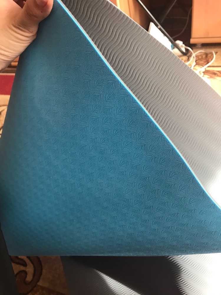 Фотография покупателя товара Коврик для йоги TORRES Comfort 4, TPE, 173 × 61 × 4 мм, нескользящее покрытие, цвет синий/серый