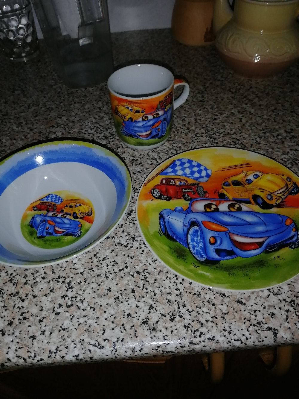 Фотография покупателя товара Набор детской посуды из керамики Доляна «Гонки», 3 предмета: кружка 230 мл, миска 400 мл, тарелка d=18 см - Фото 7