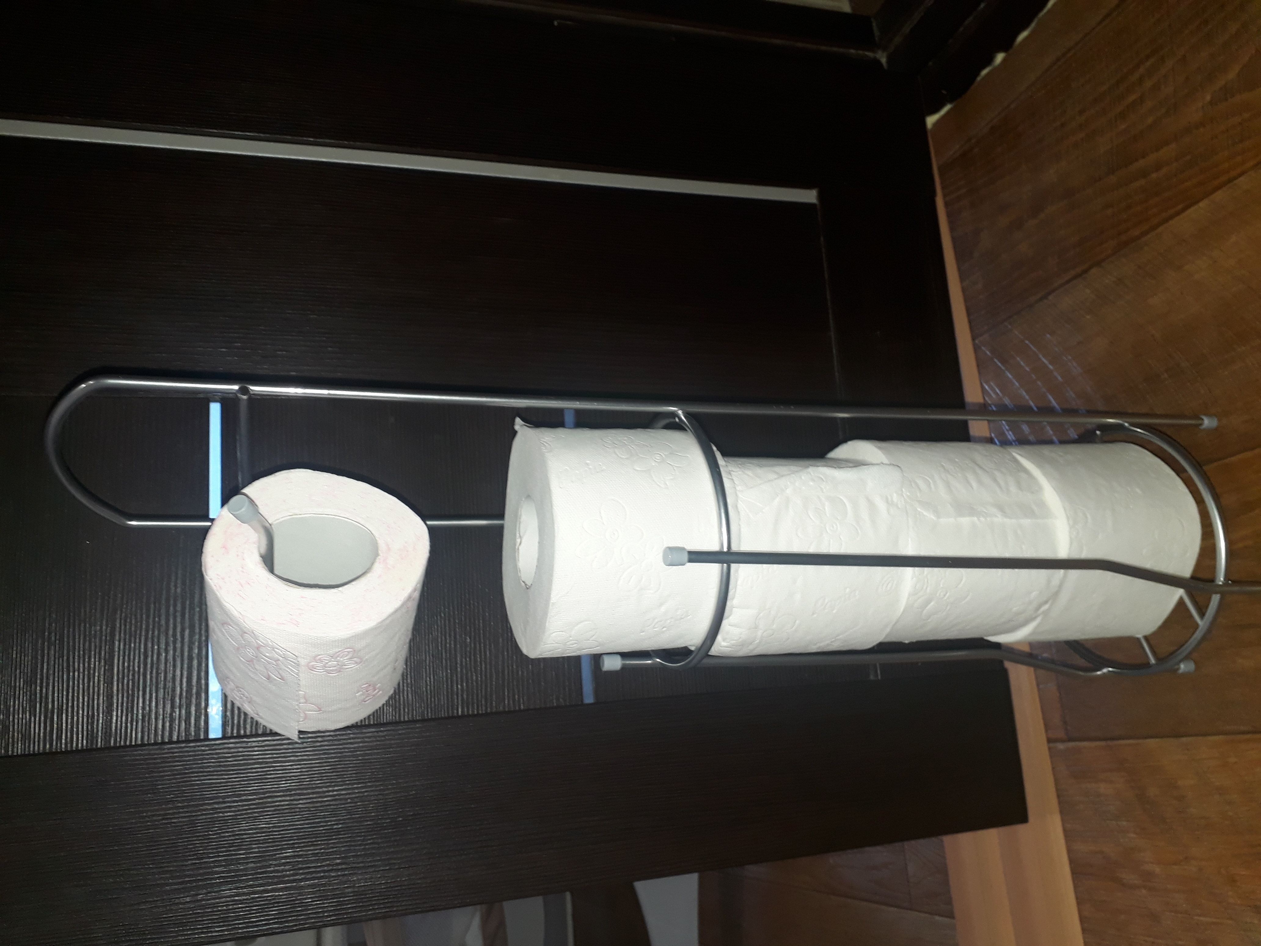 Фотография покупателя товара Органайзер для туалетной бумаги 15.5×66 см, цвет хром - Фото 5