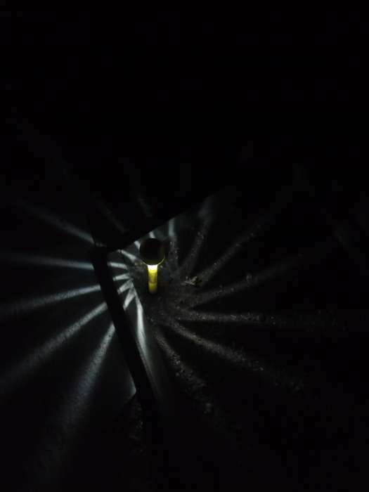 Фотография покупателя товара Садовый светильник на солнечной батарее «Жёлтая трапеция», 4.5 × 30 × 4.5 см, 1 LED, свечение белое - Фото 1
