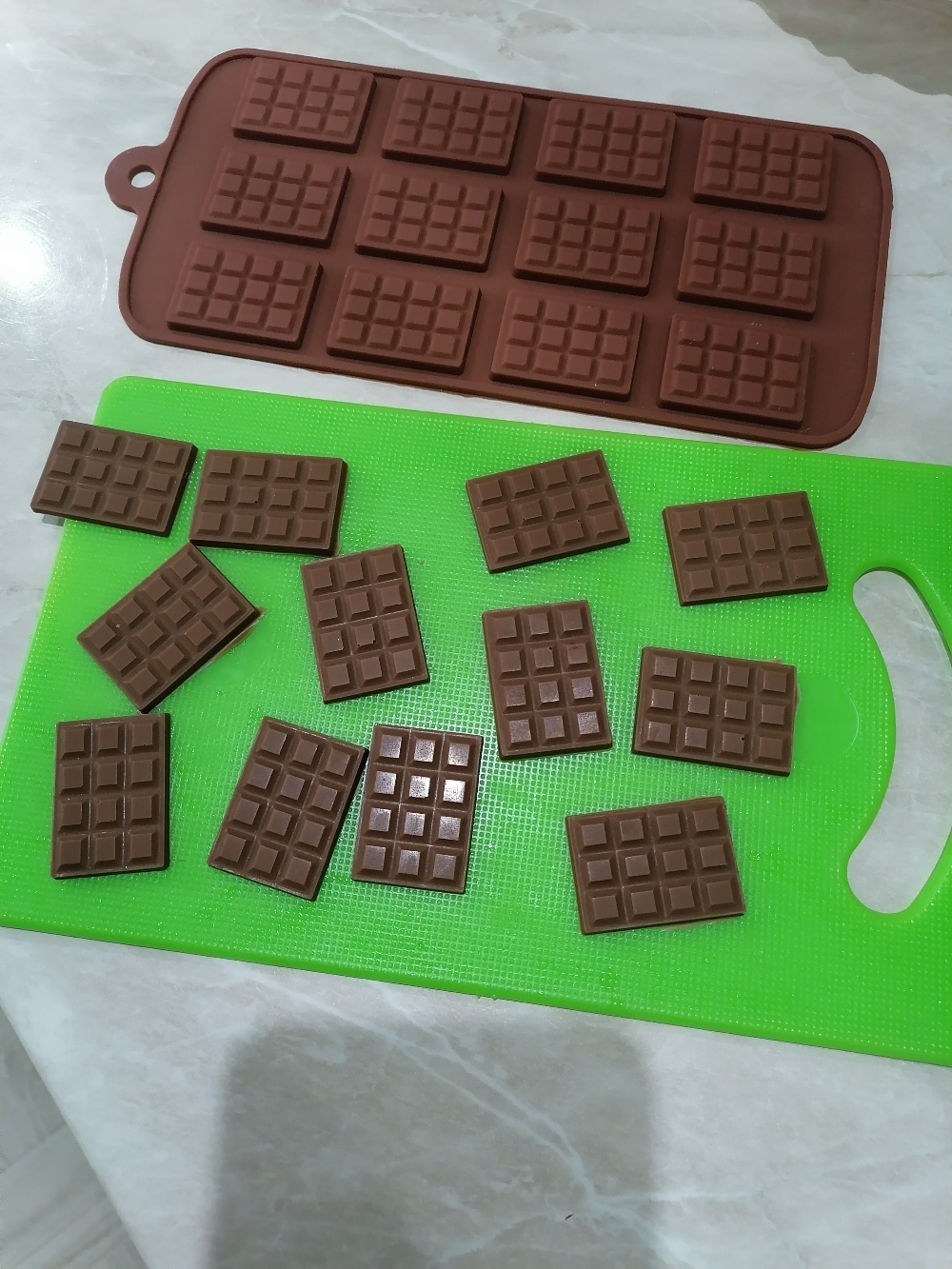 Фотография покупателя товара Форма для шоколада Доляна «Плитка», силикон, 21×11 см, 12 ячеек (2,7×3,9 см), цвет коричневый - Фото 92