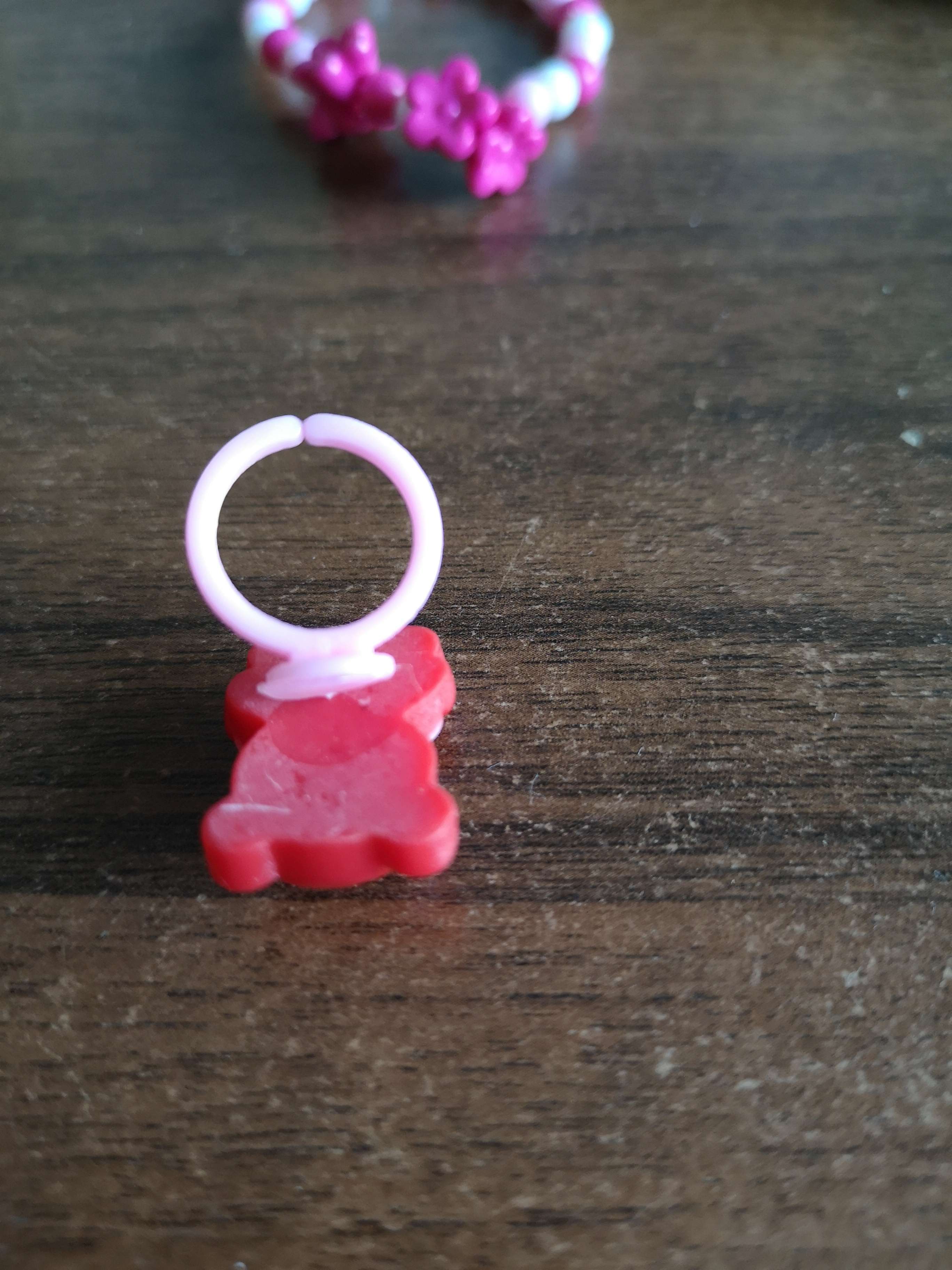 Фотография покупателя товара Комплект детский «Выбражулька» 4 предмета: 2 заколки, браслет, кольцо Горошек», форма МИКС, цвет МИКС - Фото 1