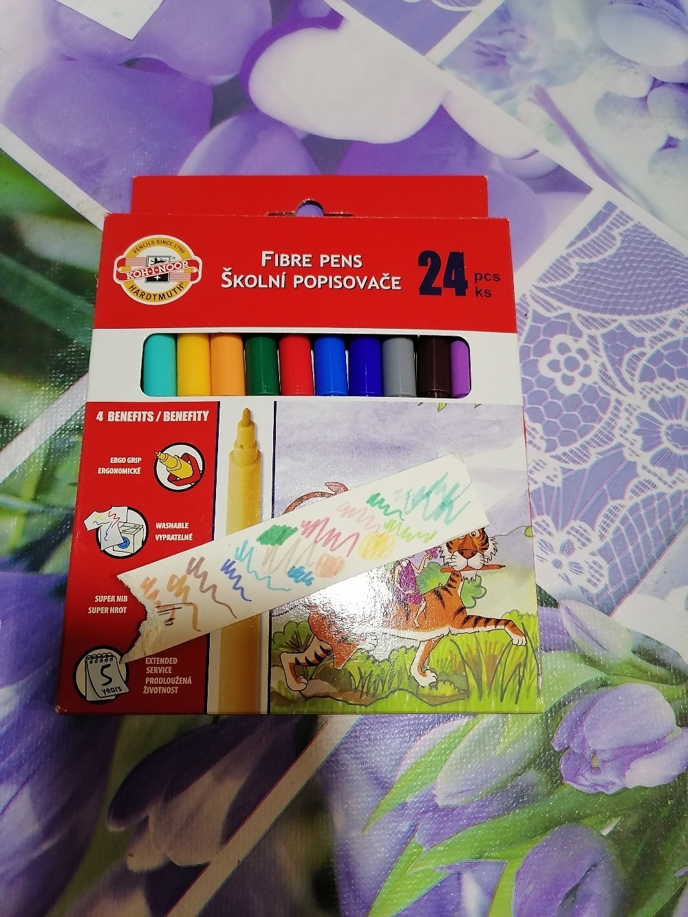 Фотография покупателя товара Фломастеры 24 цвета Koh-I-Noor 1002/24 смываемые трёхгранные, картонная упаковка, европодвес - Фото 2
