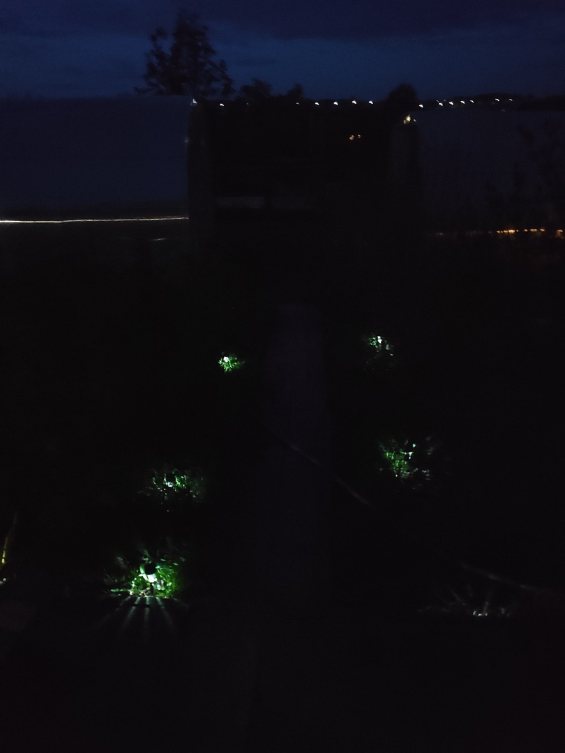 Фотография покупателя товара Садовый светильник на солнечной батарее «Трапеция», 4.5 × 30 × 4.5 см, 1 LED, свечение белое - Фото 52