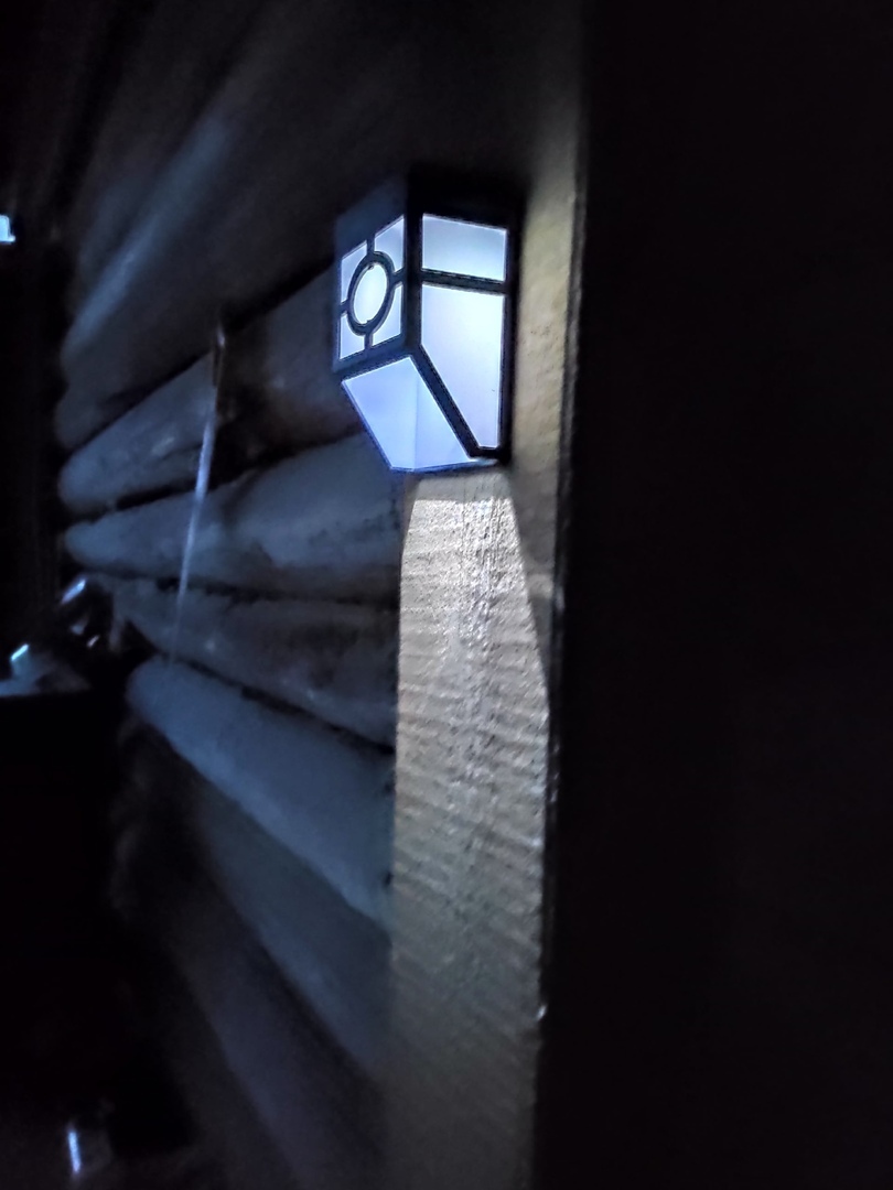 Фотография покупателя товара Садовый светильник на солнечной батарее, накладной, 8 × 12 × 5 см, 1 LED, свечение белое - Фото 3