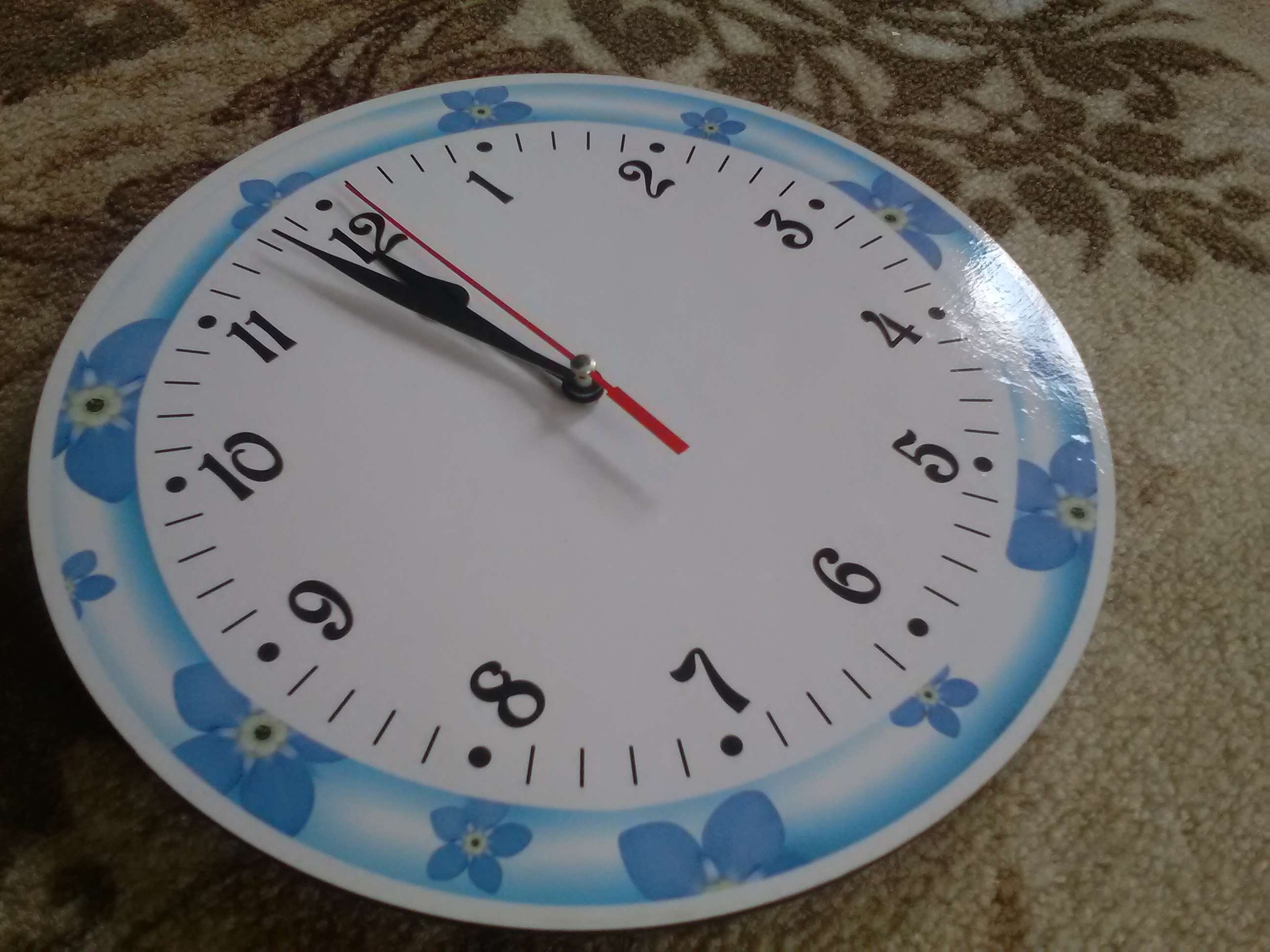 Фотография покупателя товара Часы настенные классика, круглые 24 см  микс - Фото 1