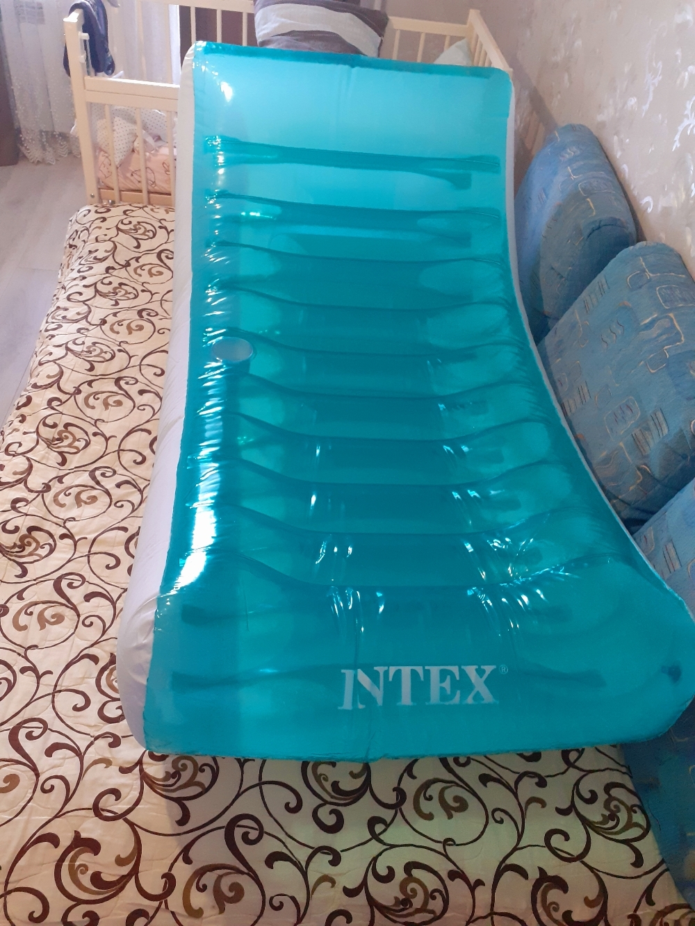 Фотография покупателя товара Шезлонг для плавания надувной, 2 камерный, 188 х 99 см, 58856EU INTEX