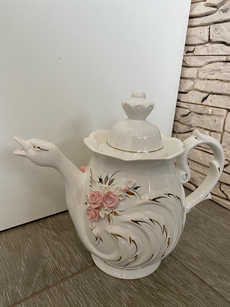 Фотография покупателя товара Чайник для заварки "Лебедь", белый, 1 л - Фото 1