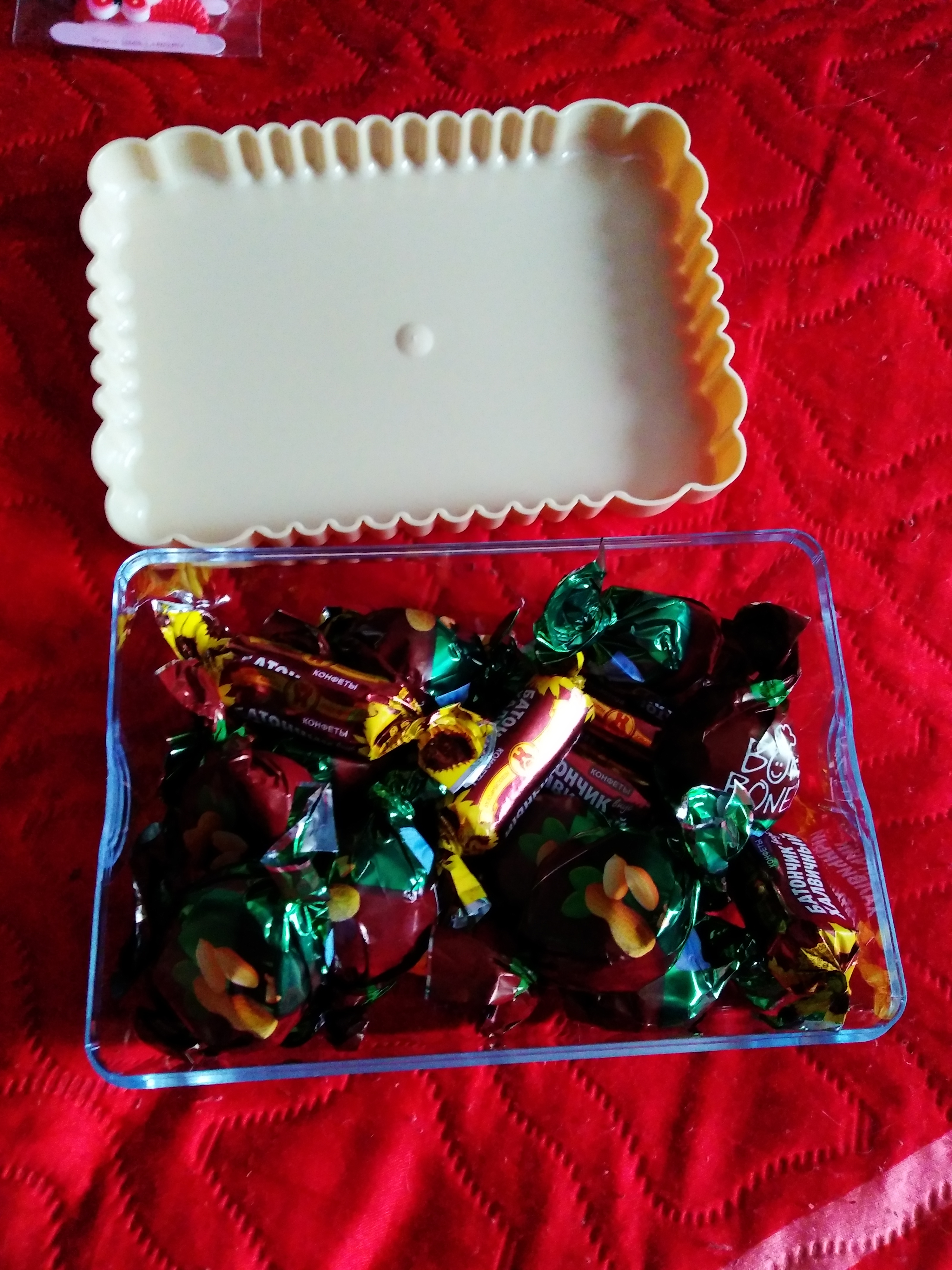Фотография покупателя товара Контейнер для сладостей 1,2 л, цвет МИКС