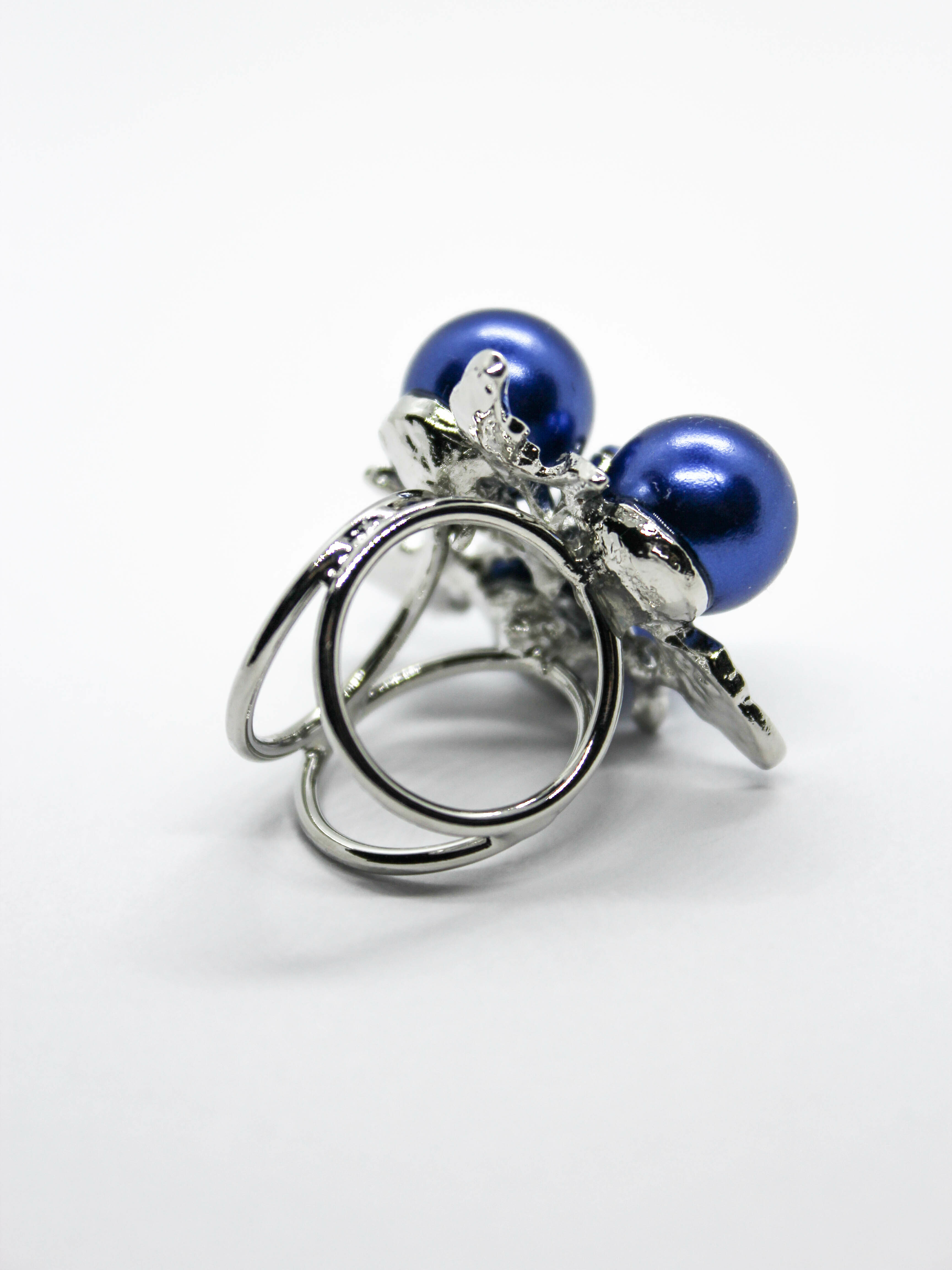Фотография покупателя товара Кольцо для платка "Черничка", цвет синий в серебре - Фото 2
