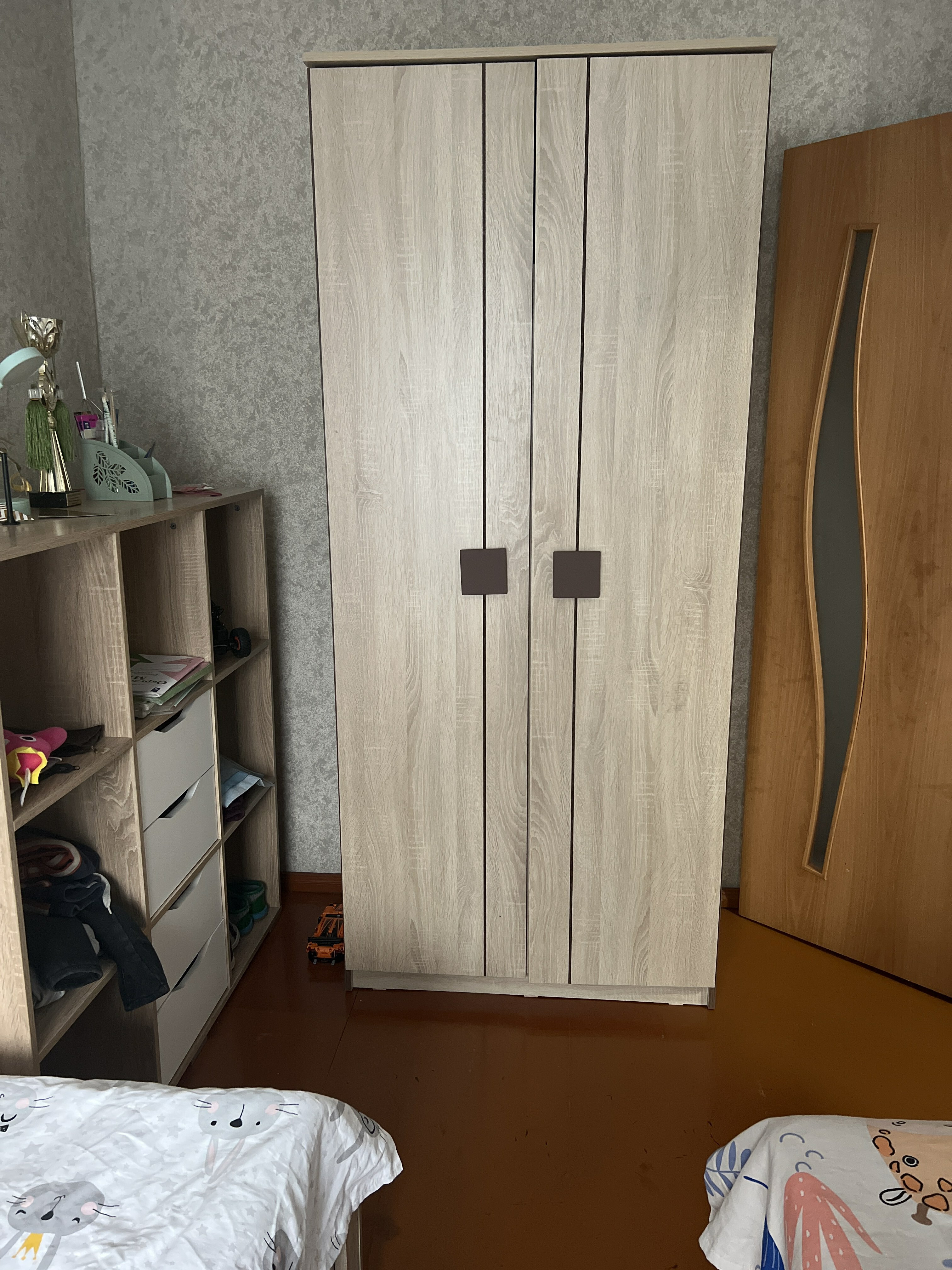 Фотография покупателя товара Шкаф «Диско» для платья, 2-х дверный, 902 × 515 × 2072 мм, цвет дуб сонома / шоколад - Фото 1