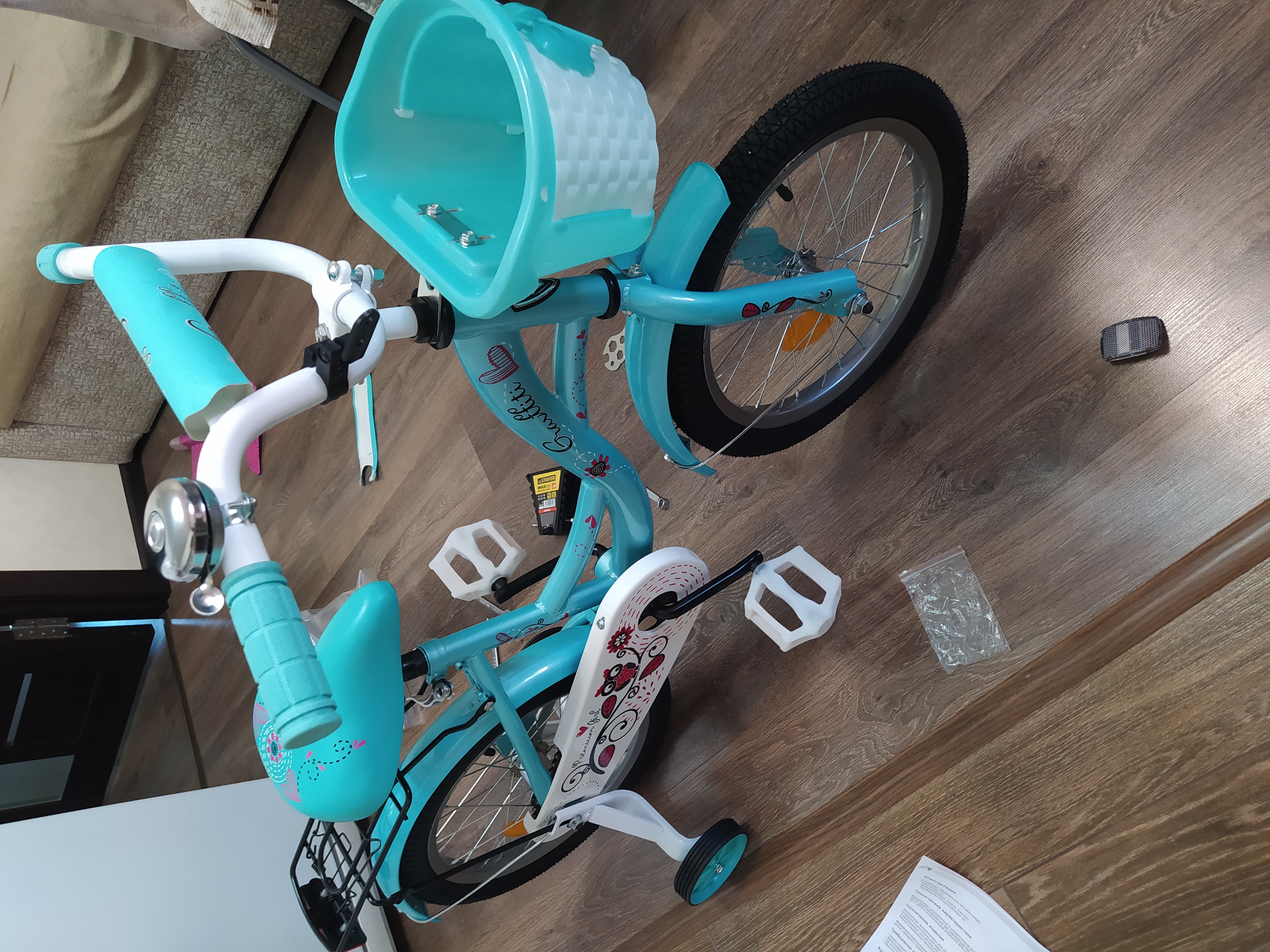 Фотография покупателя товара Велосипед 16" Graffiti Premium Girl RUS, цвет бирюзовый - Фото 3