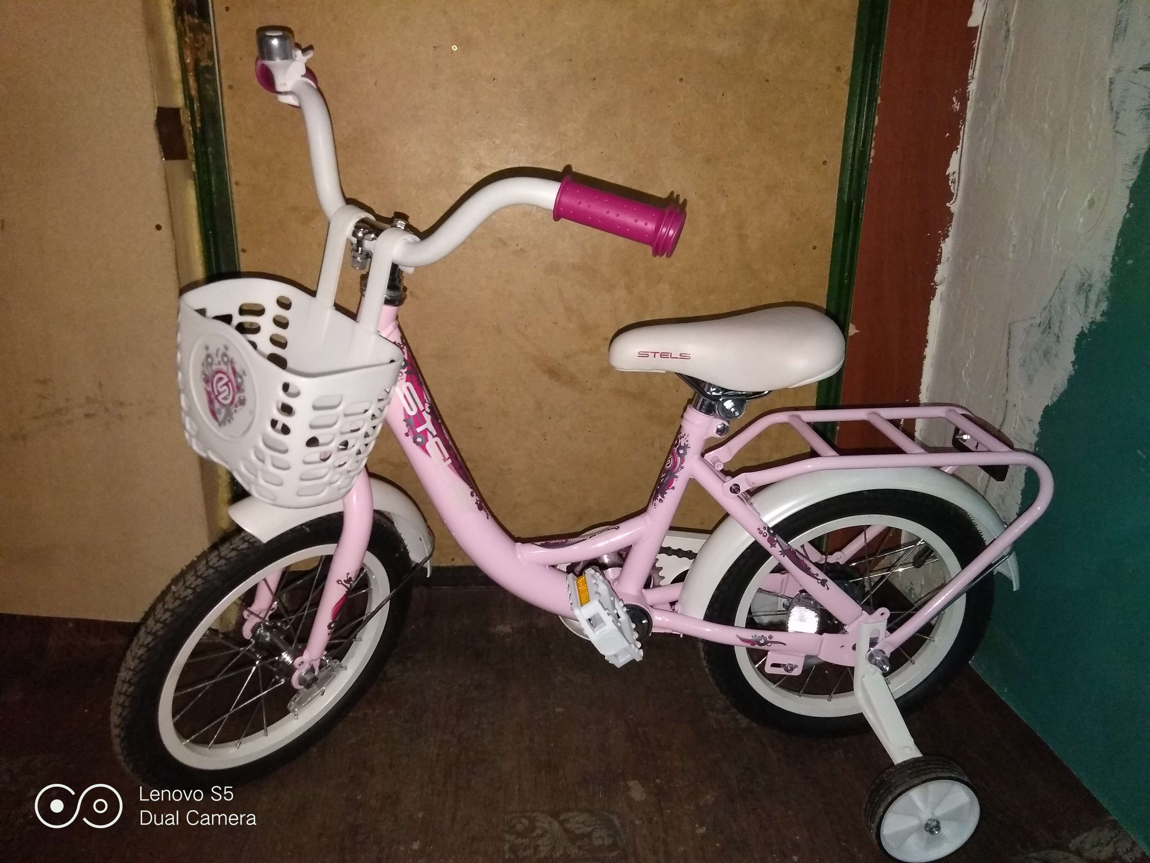 Фотография покупателя товара Велосипед 14" Stels Flyte Lady, Z011, цвет розовый - Фото 2