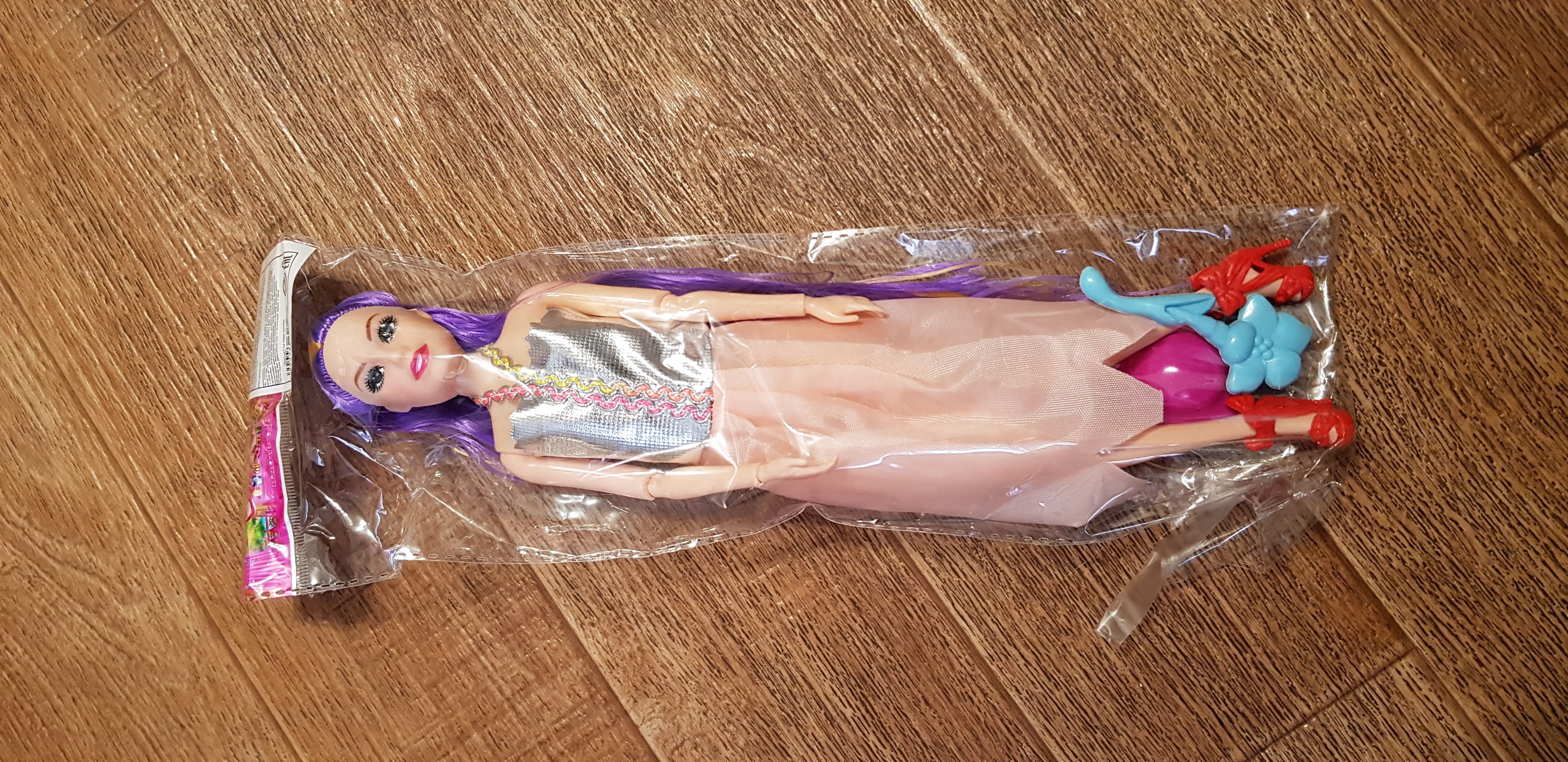 Фотография покупателя товара Кукла-модель шарнирная «Оля» в платье, с аксессуарами, МИКС - Фото 3