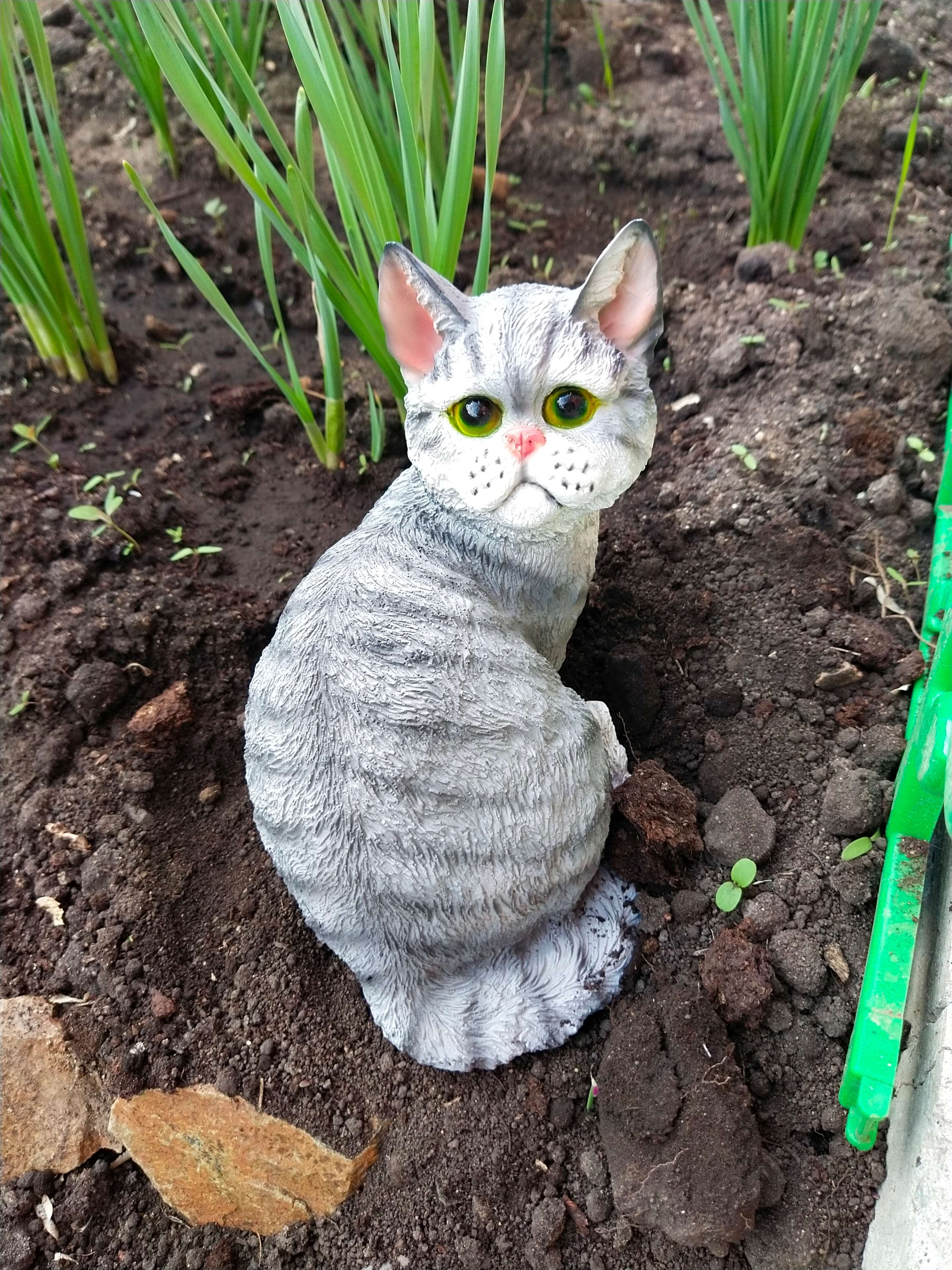 Фотография покупателя товара Садовая фигура "Кот Васька" 19х13х21см - Фото 2