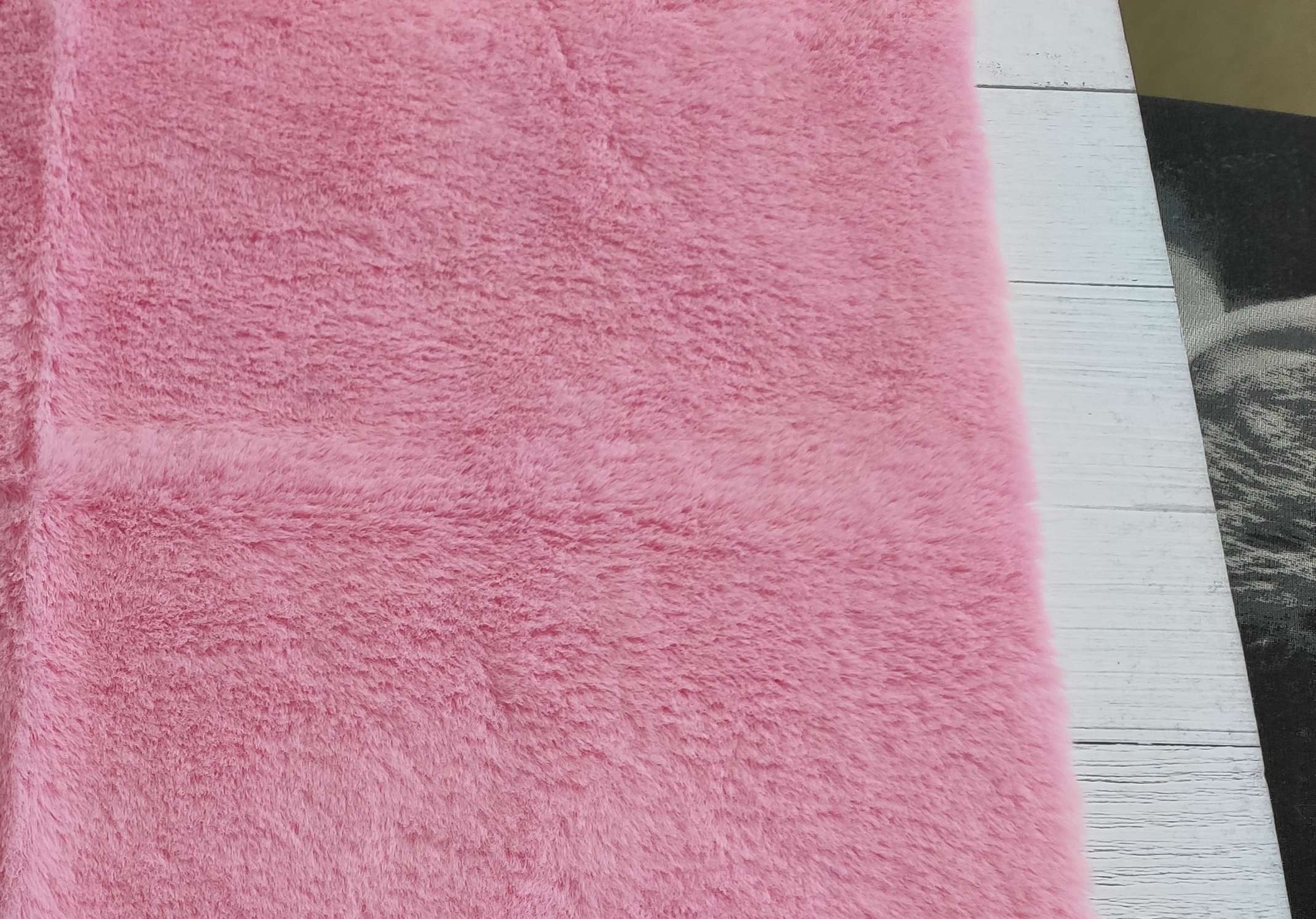 Фотография покупателя товара Мех искусственный, размер 40×50 см, цвет розовый - Фото 4